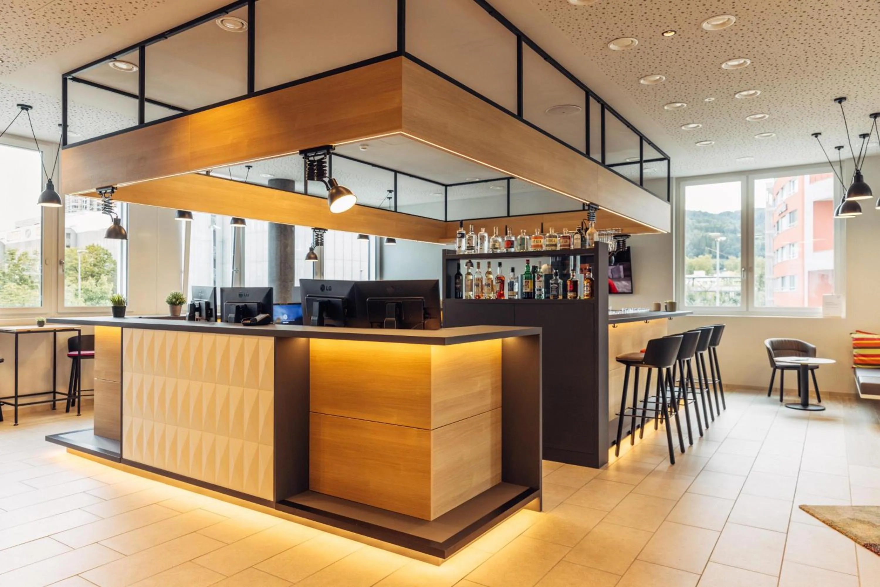 Lounge or bar in harry's home Zürich-Limmattal