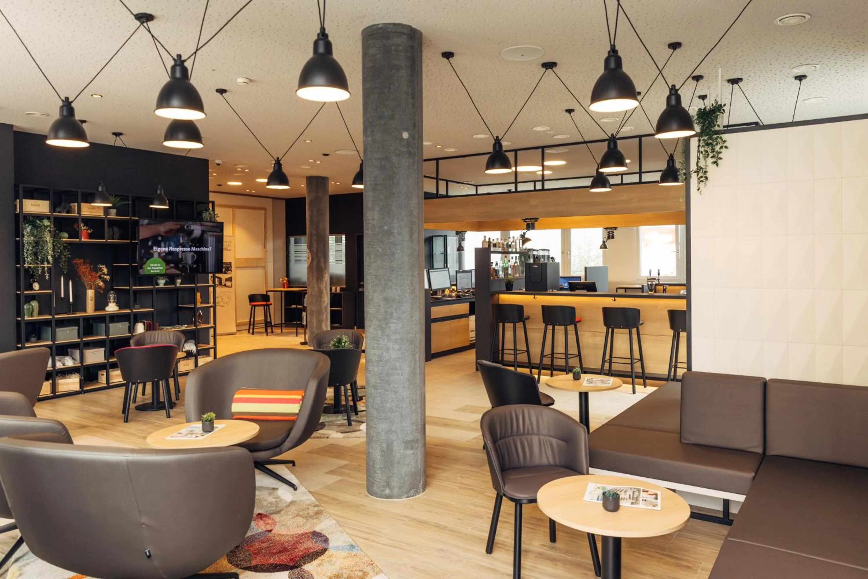 Lobby or reception in harry's home Zürich-Limmattal