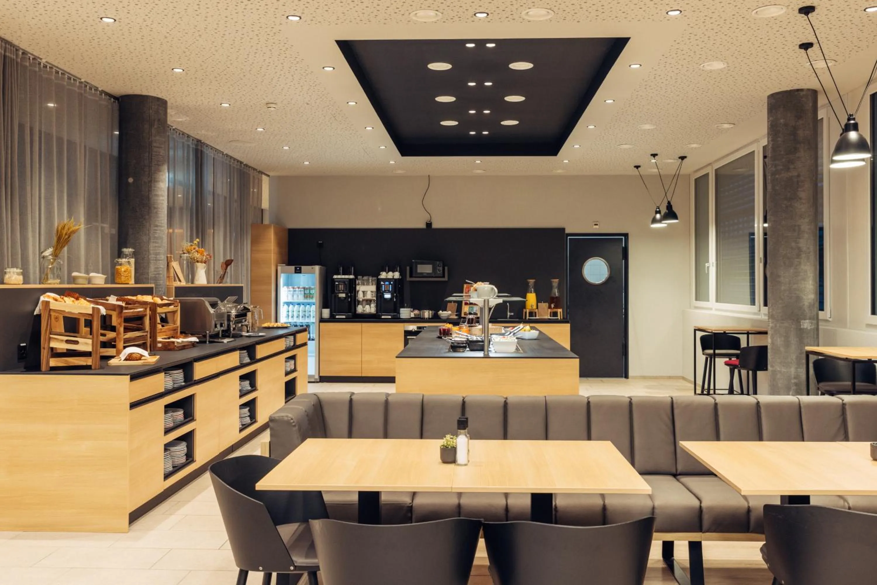 Restaurant/places to eat in harry's home Zürich-Limmattal