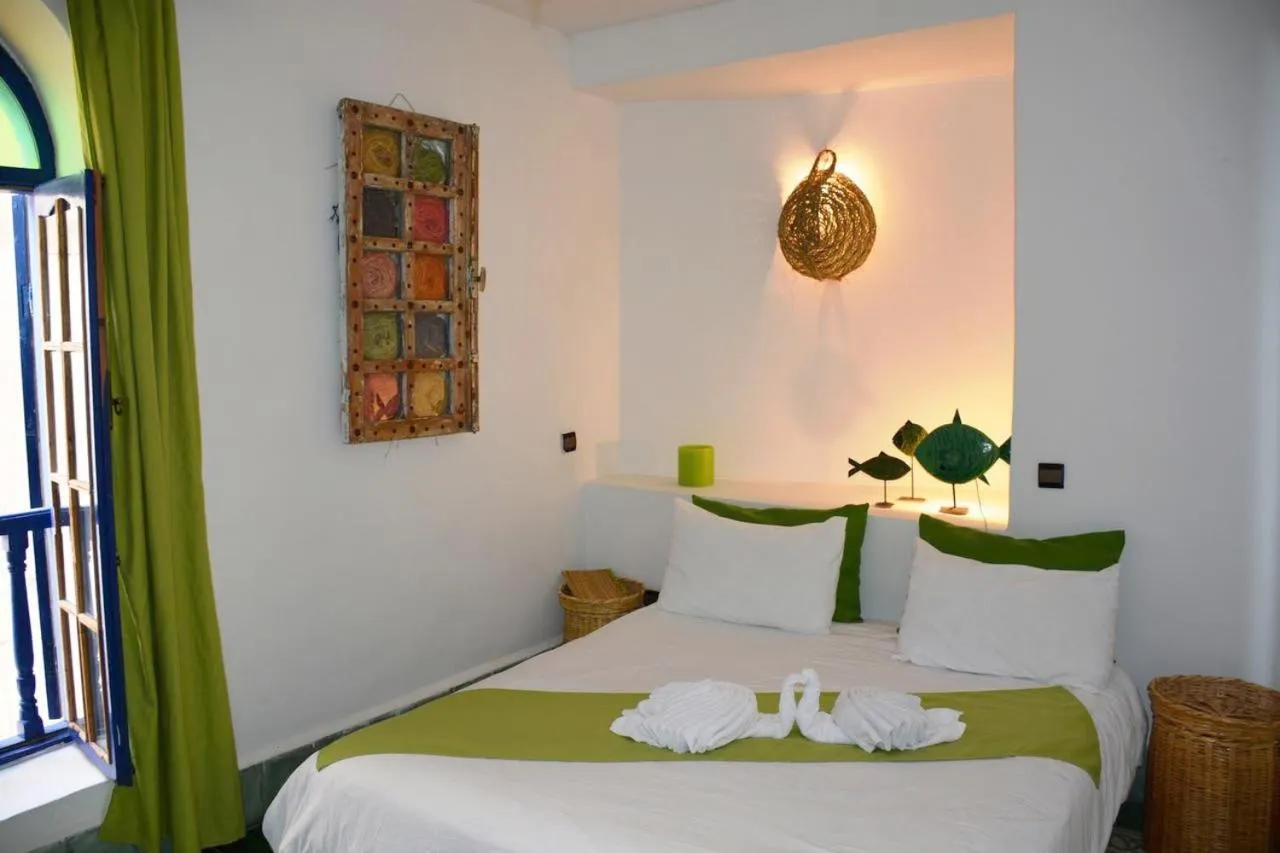 Photo of the whole room, Bed in La Maison Du Vent