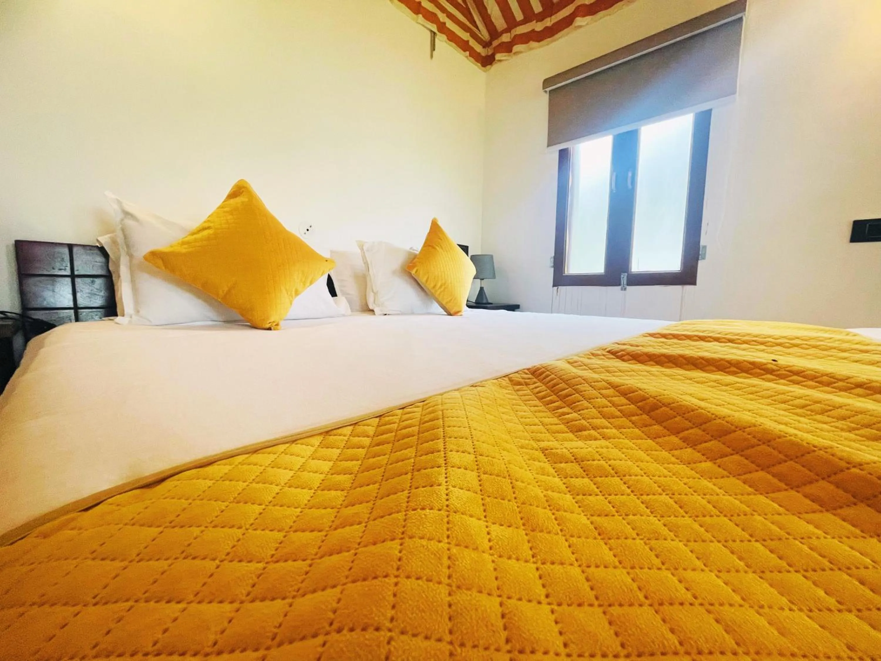 Photo of the whole room, Bed in Cattle Inn Resort - Luxury Cottages Pushkar