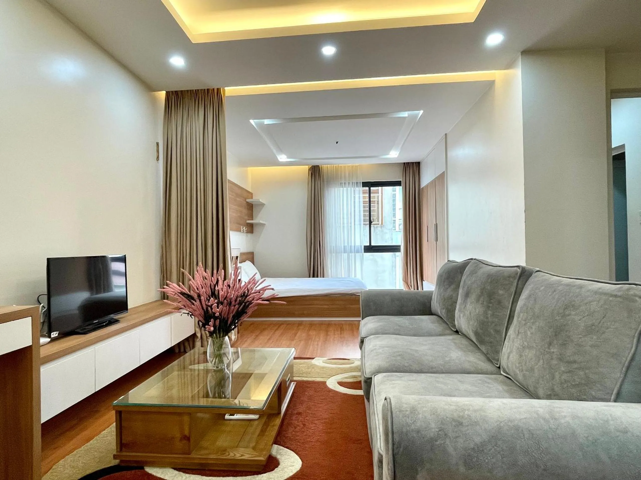 NINE HOUSING 92 Dao Tan