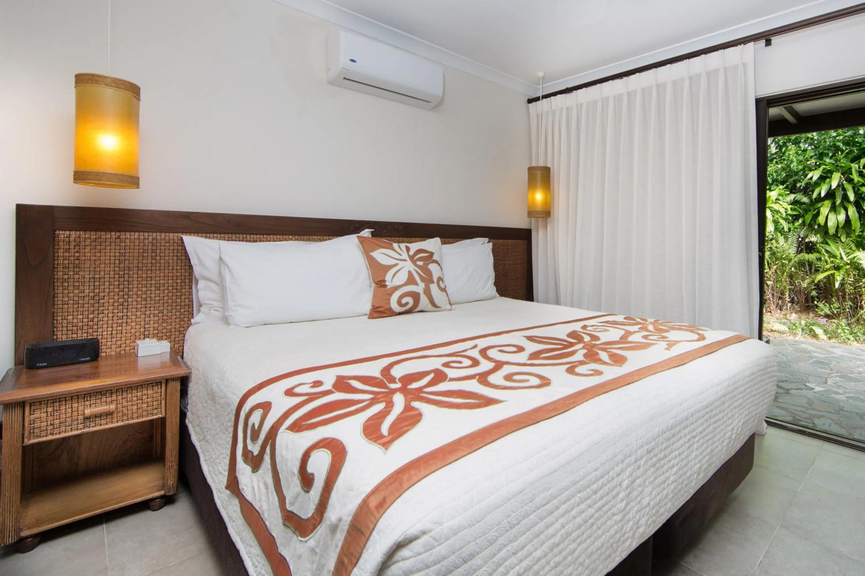 Bed in Pacific Resort Rarotonga