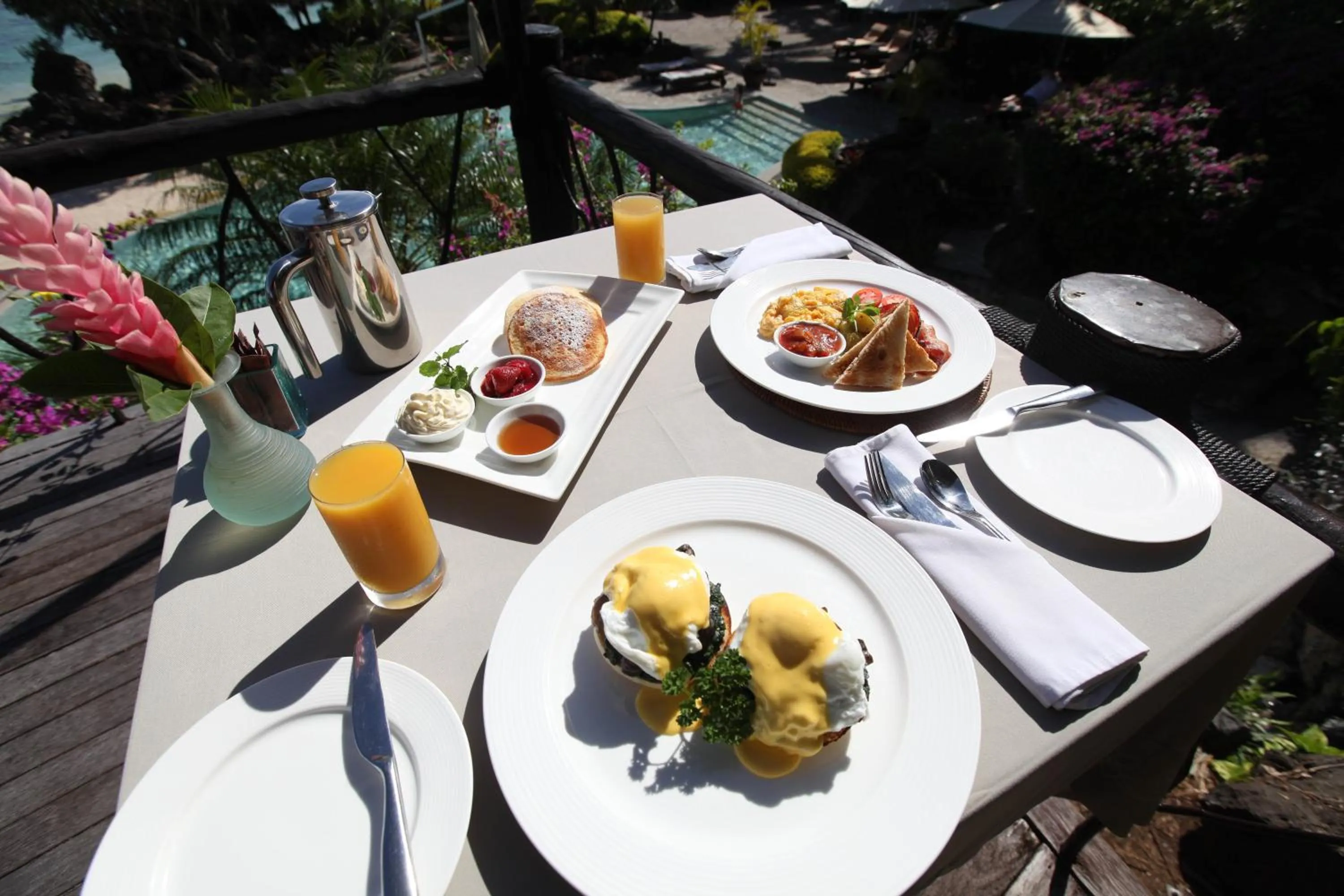 Food in Pacific Resort Aitutaki - Adults Only