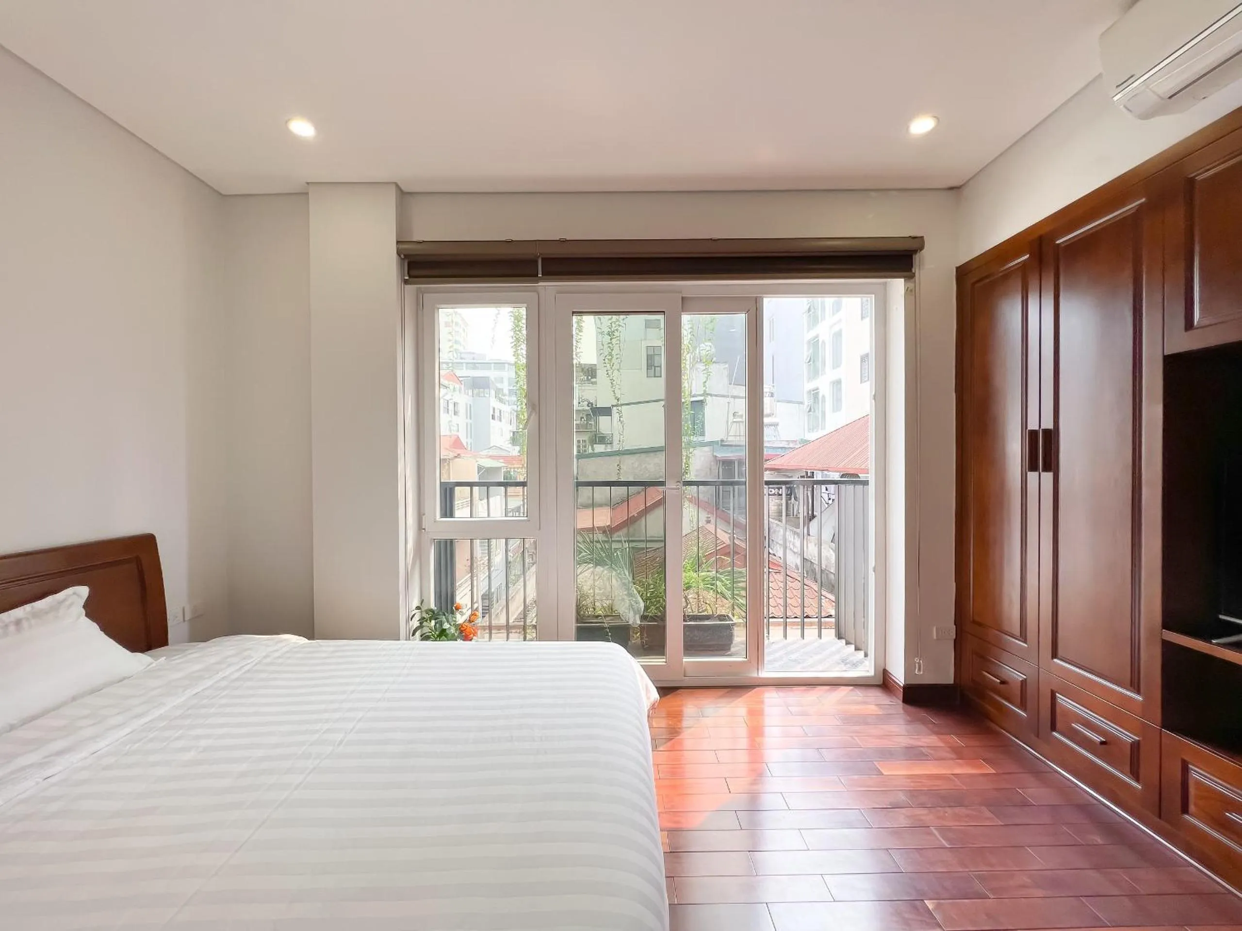 Bed in NINE HOUSING 535 Kim Ma