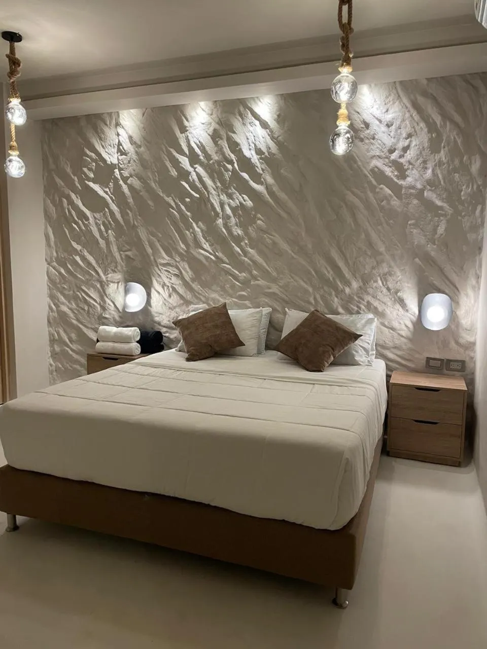 Decorative detail, Bed in HOTEL BALI AT POBLADO