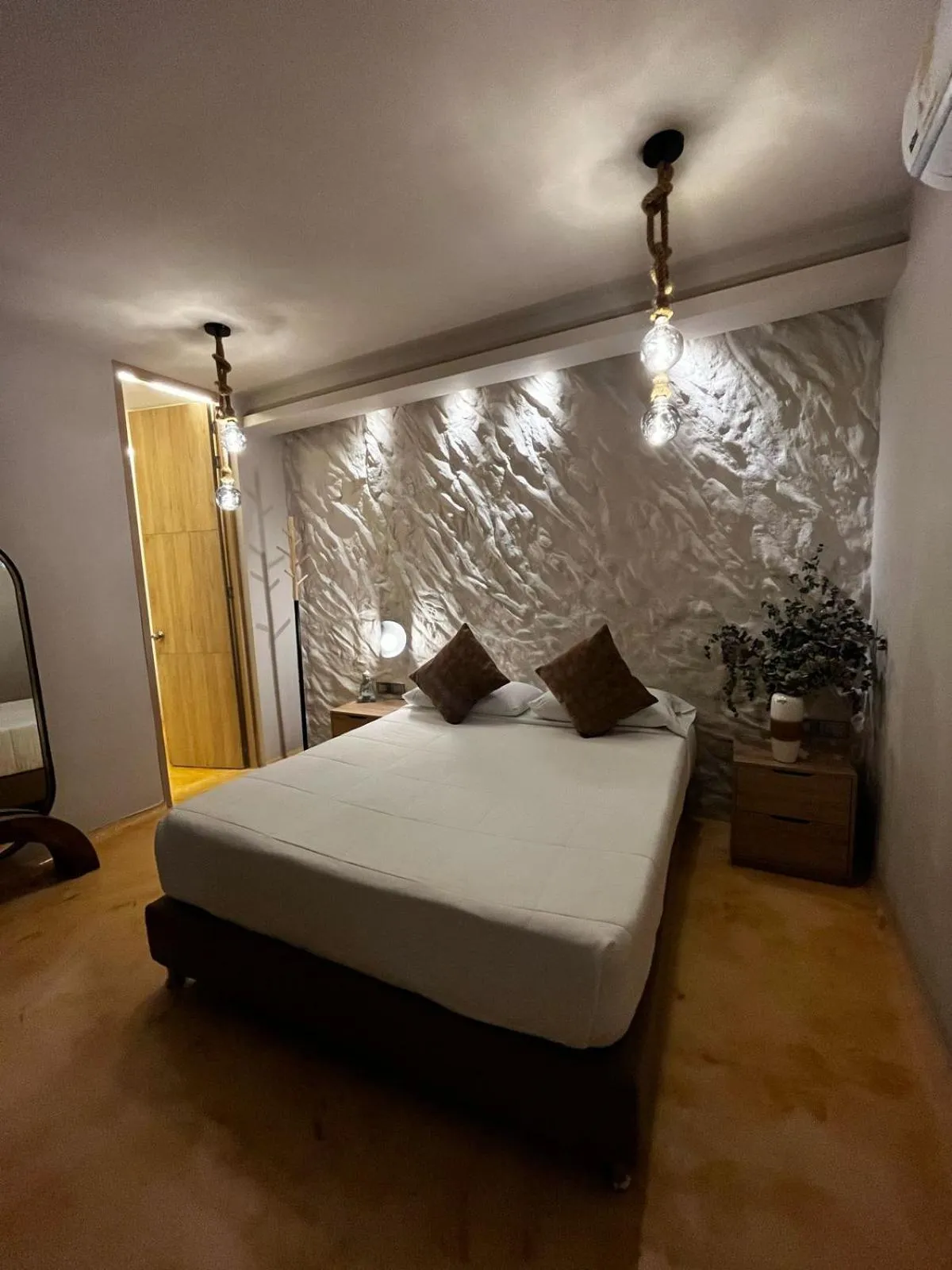 Bedroom, Bed in HOTEL BALI AT POBLADO