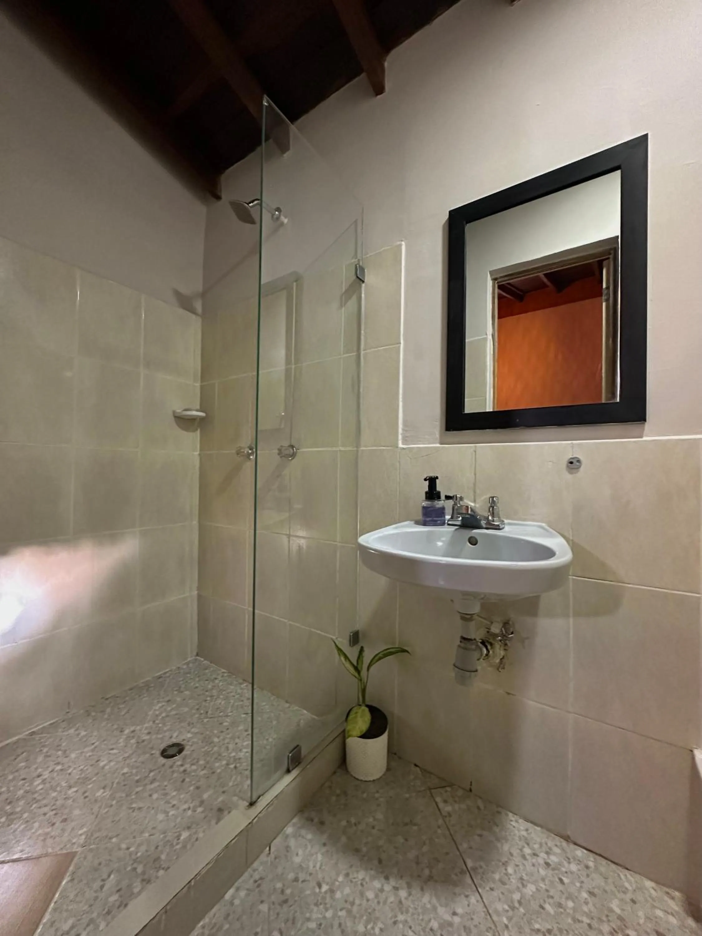 Bathroom in HOTEL BALI AT POBLADO