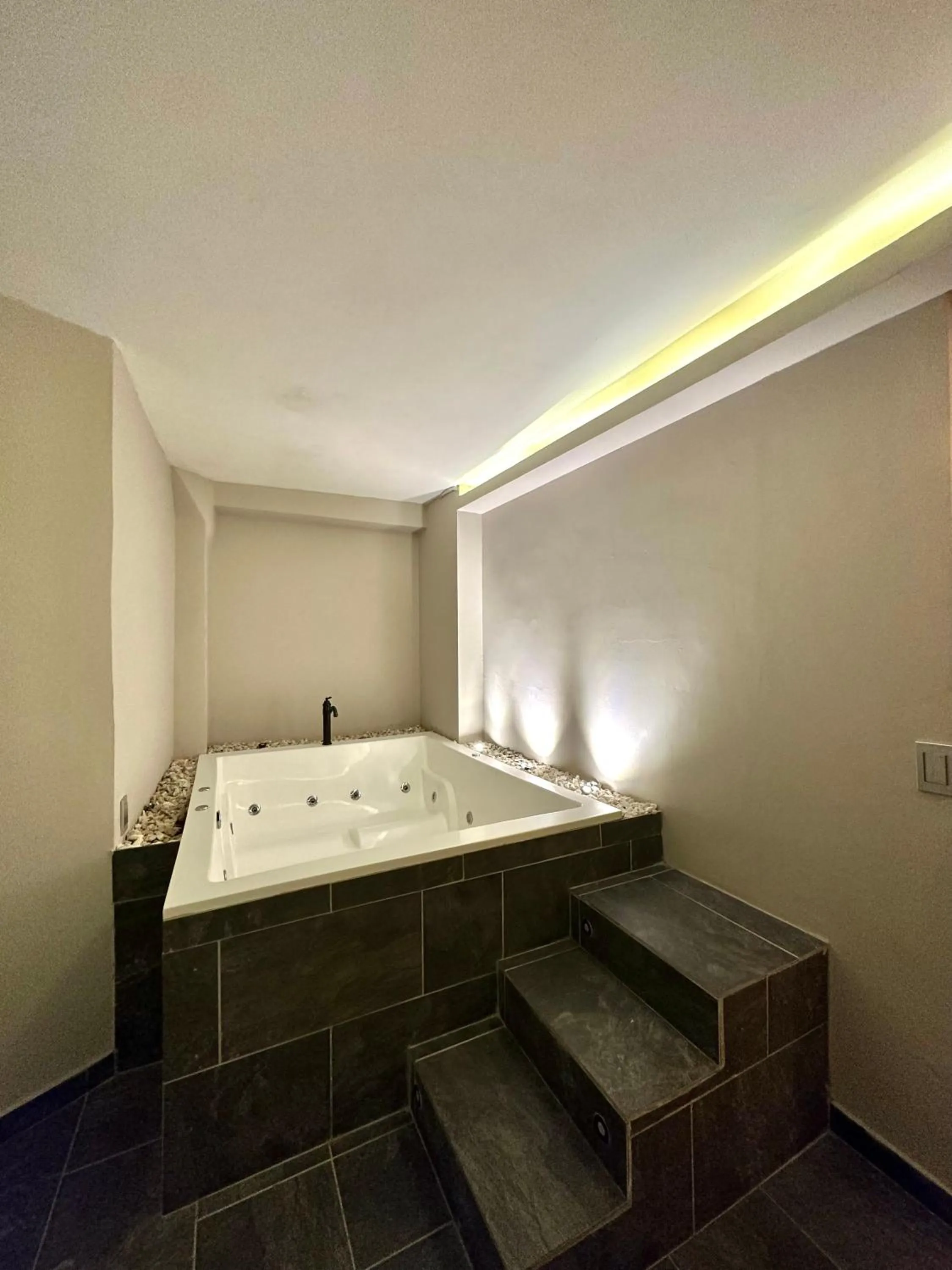 Bathroom in HOTEL BALI AT POBLADO