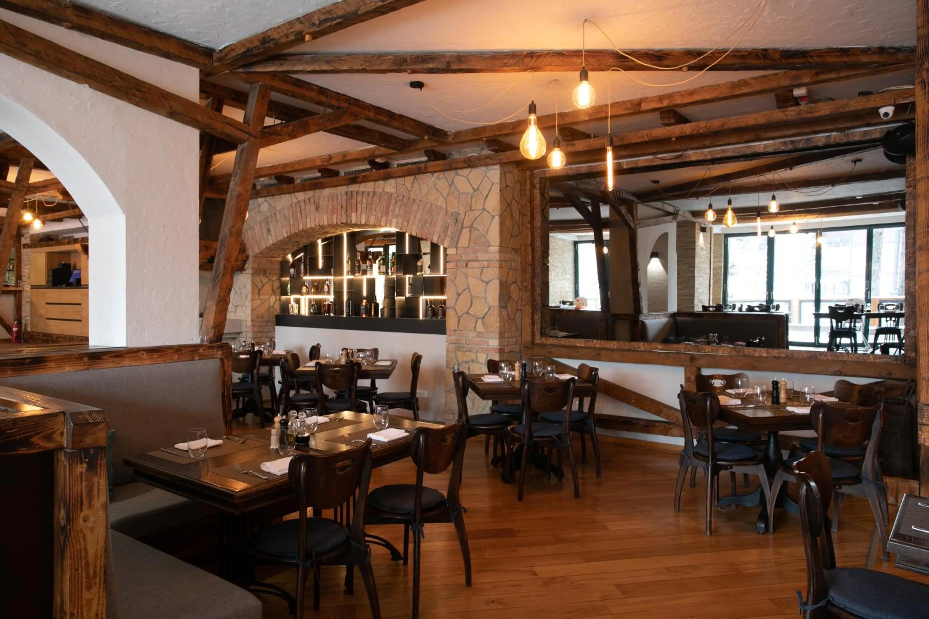 Restaurant/places to eat in Mona Plaza Zlatibor