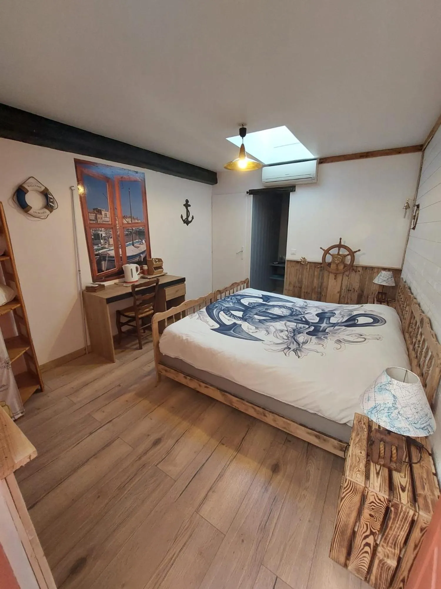 Bed in DOMAINE DE LA LUCARLIERE