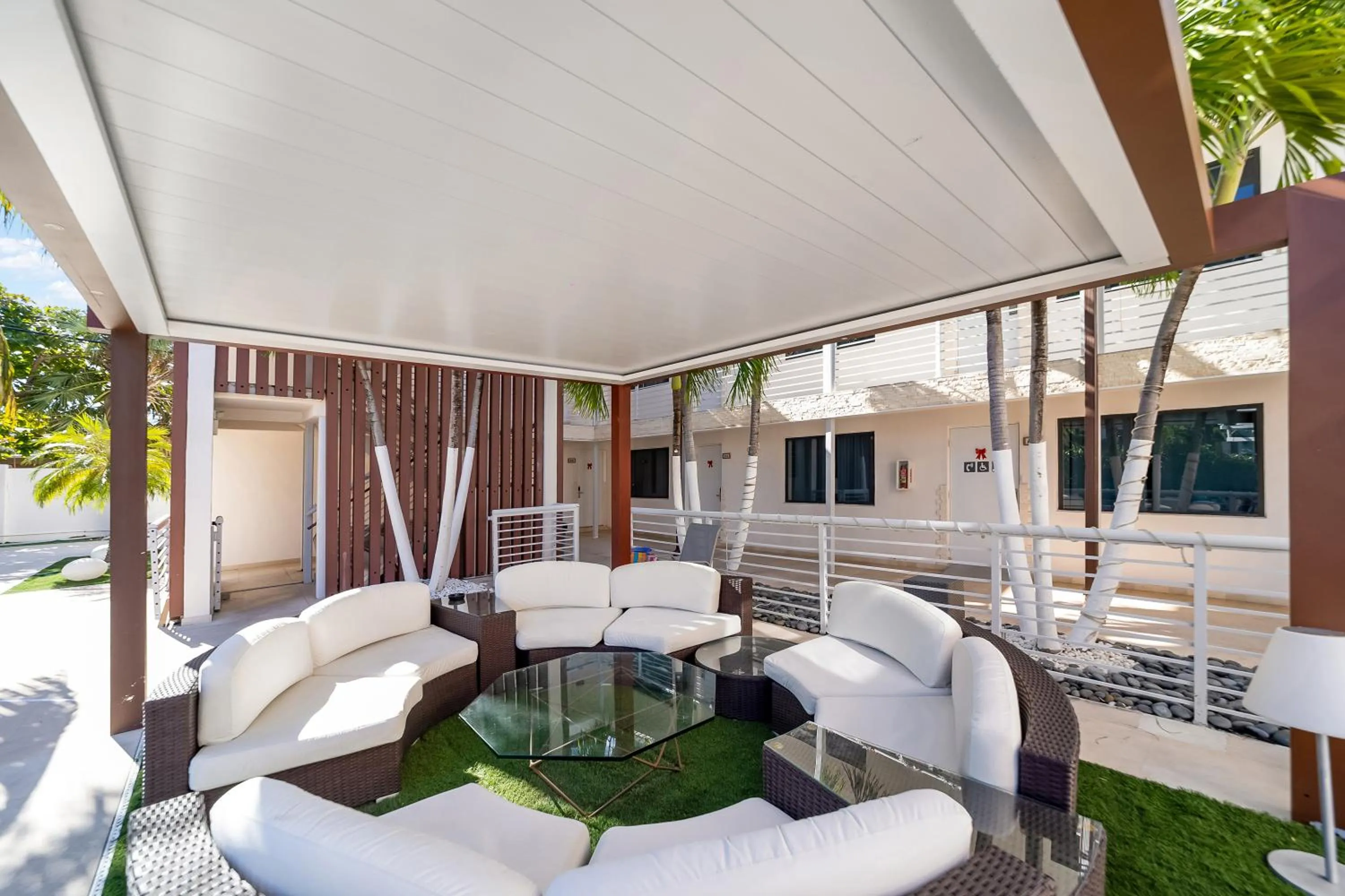 Patio in Deco Boutique Hotel