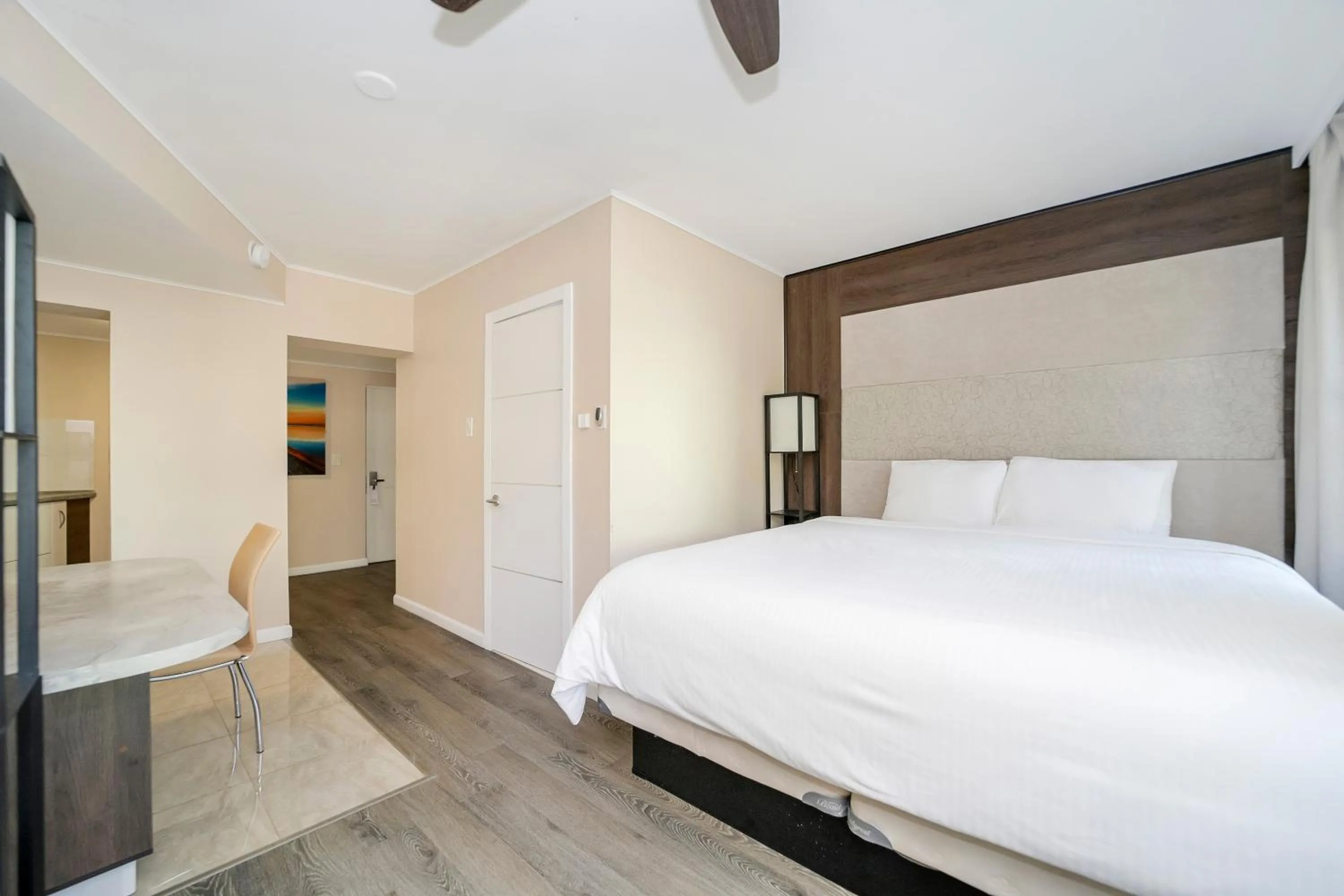 Bed in Deco Boutique Hotel