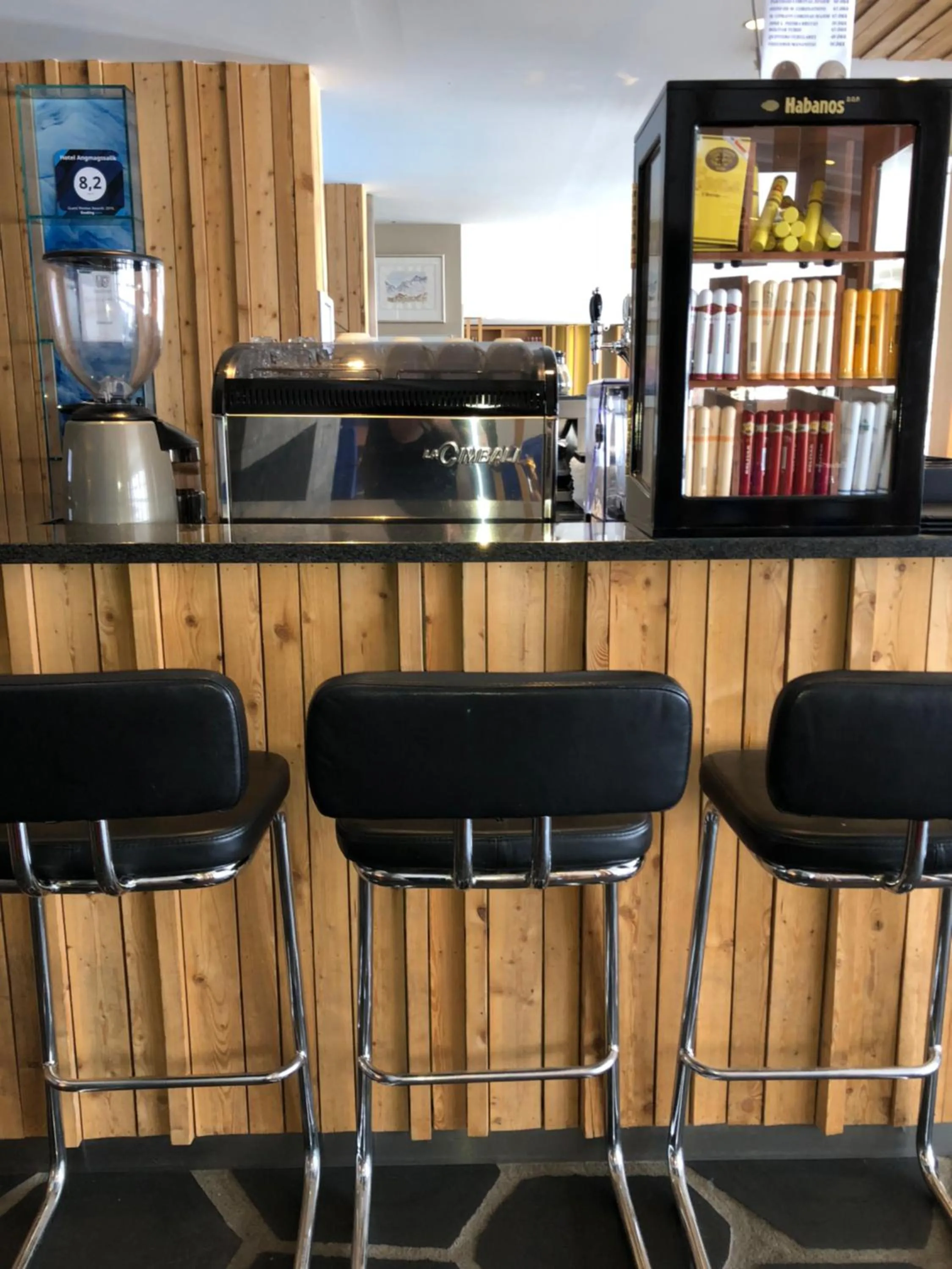 Lounge or bar in Hotel Angmagssalik