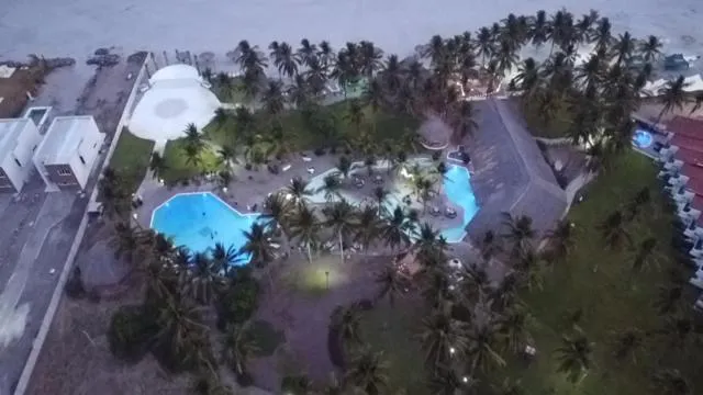 Swimming pool in HOTEL TESORO BEACH