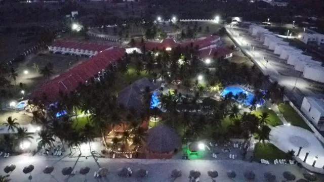 HOTEL TESORO BEACH