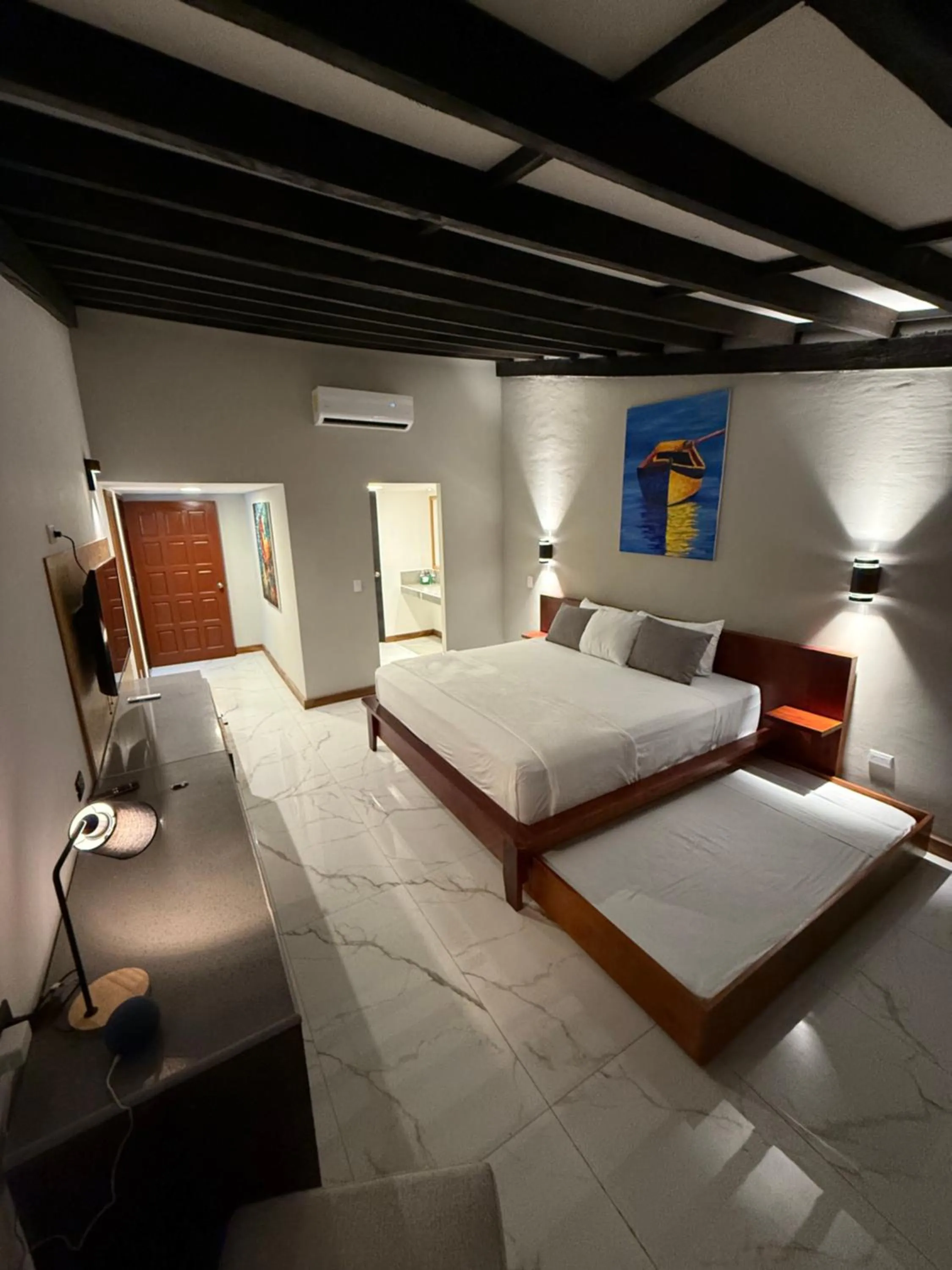 Bed in HOTEL TESORO BEACH