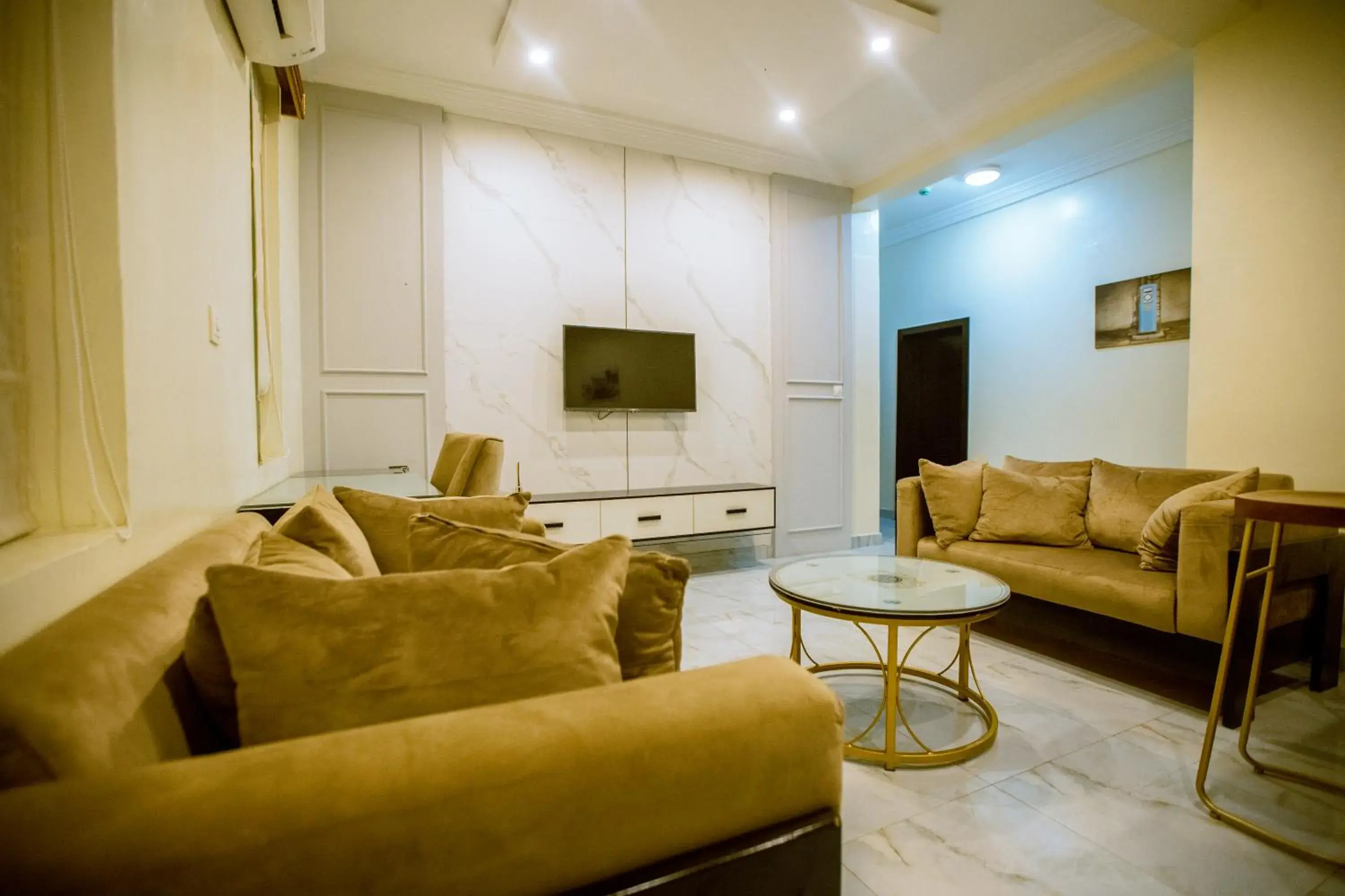 Three-Bedroom Suite in Apartment 79 Hotel & Suite Three-Bedroom Suite in Apartment 79 Hotel & Suite