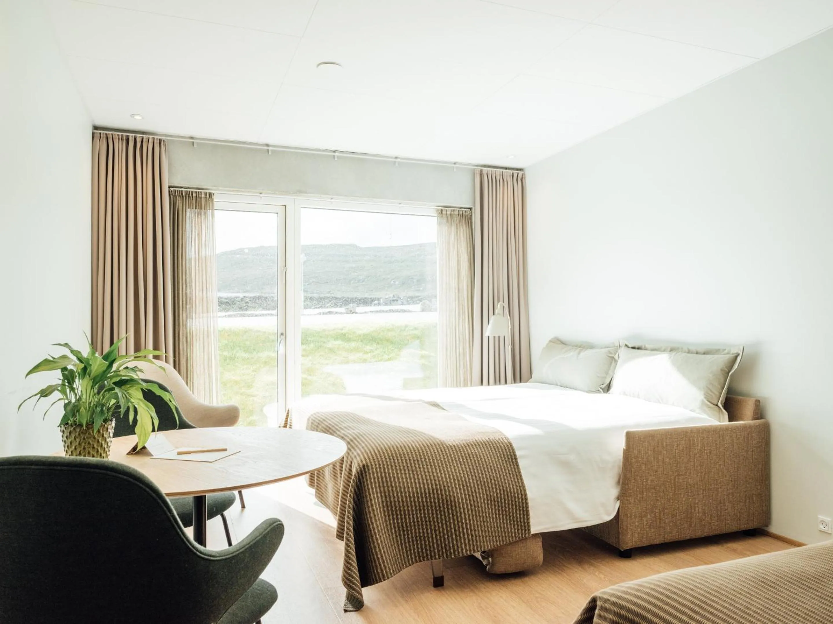 Photo of the whole room, Bed in Hotel Føroyar