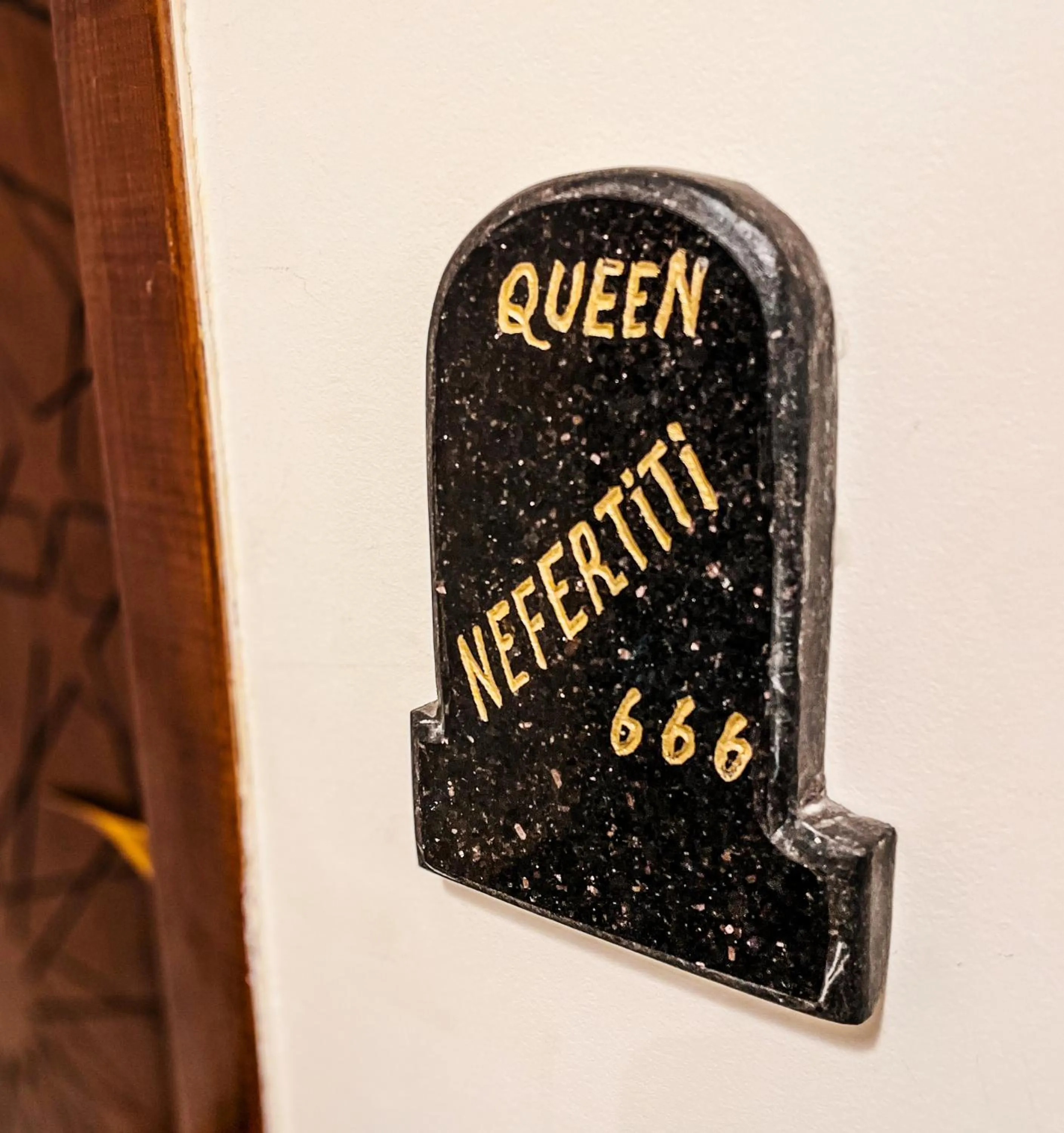 Logo/Certificate/Sign in Sphinx Golden Gate Pyramids