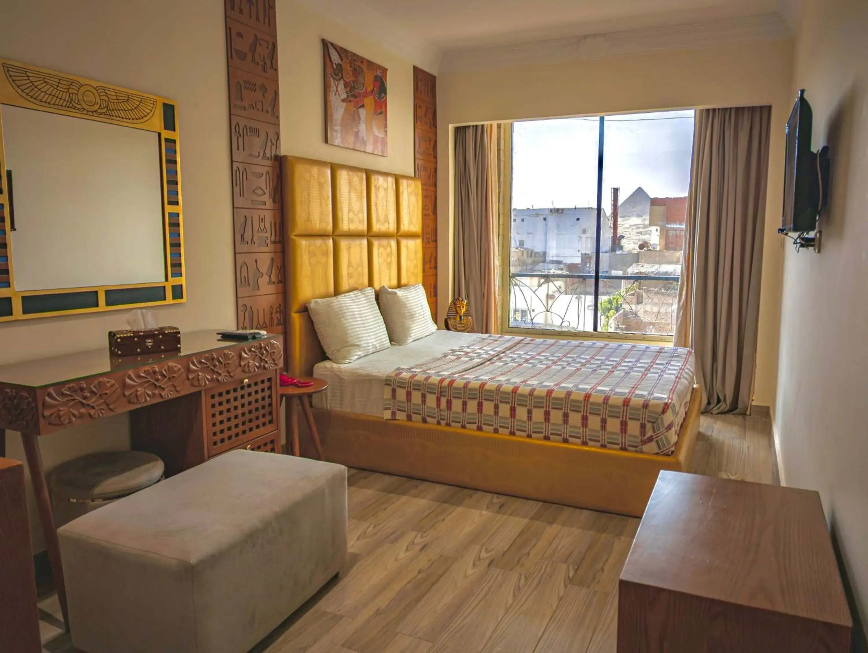 Luxury Triple Room in Sphinx Golden Gate Pyramids Luxury Triple Room in Sphinx Golden Gate Pyramids