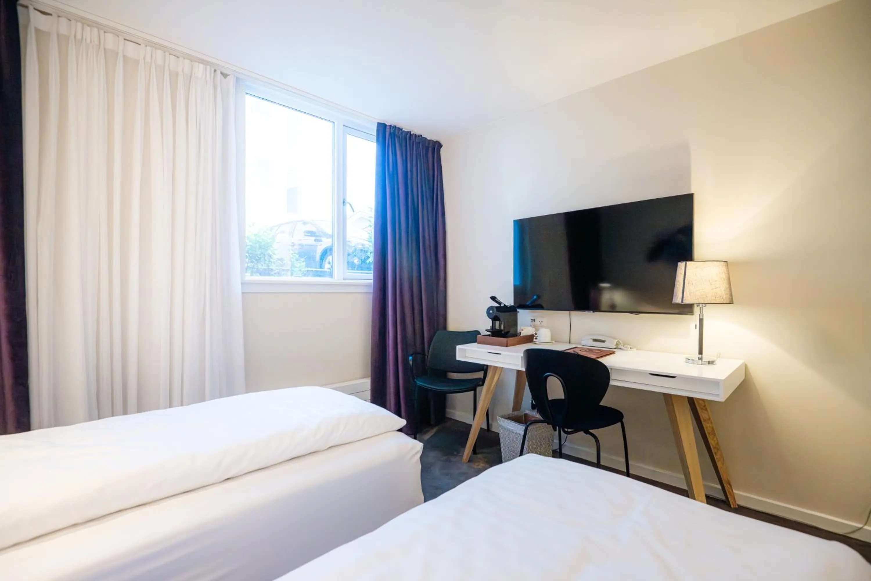 Bedroom, Bed in Hotel Hafnia