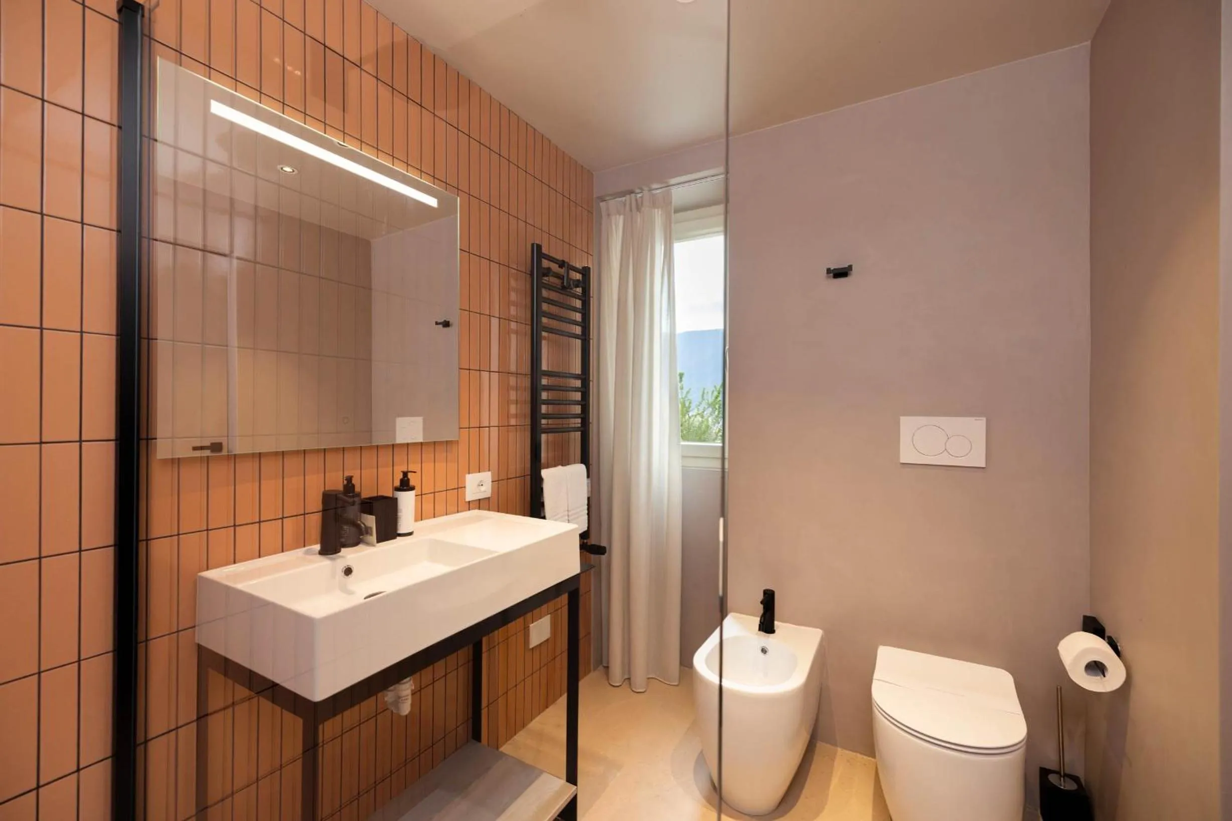 Shower in Villa Clementina Boutique Hotel