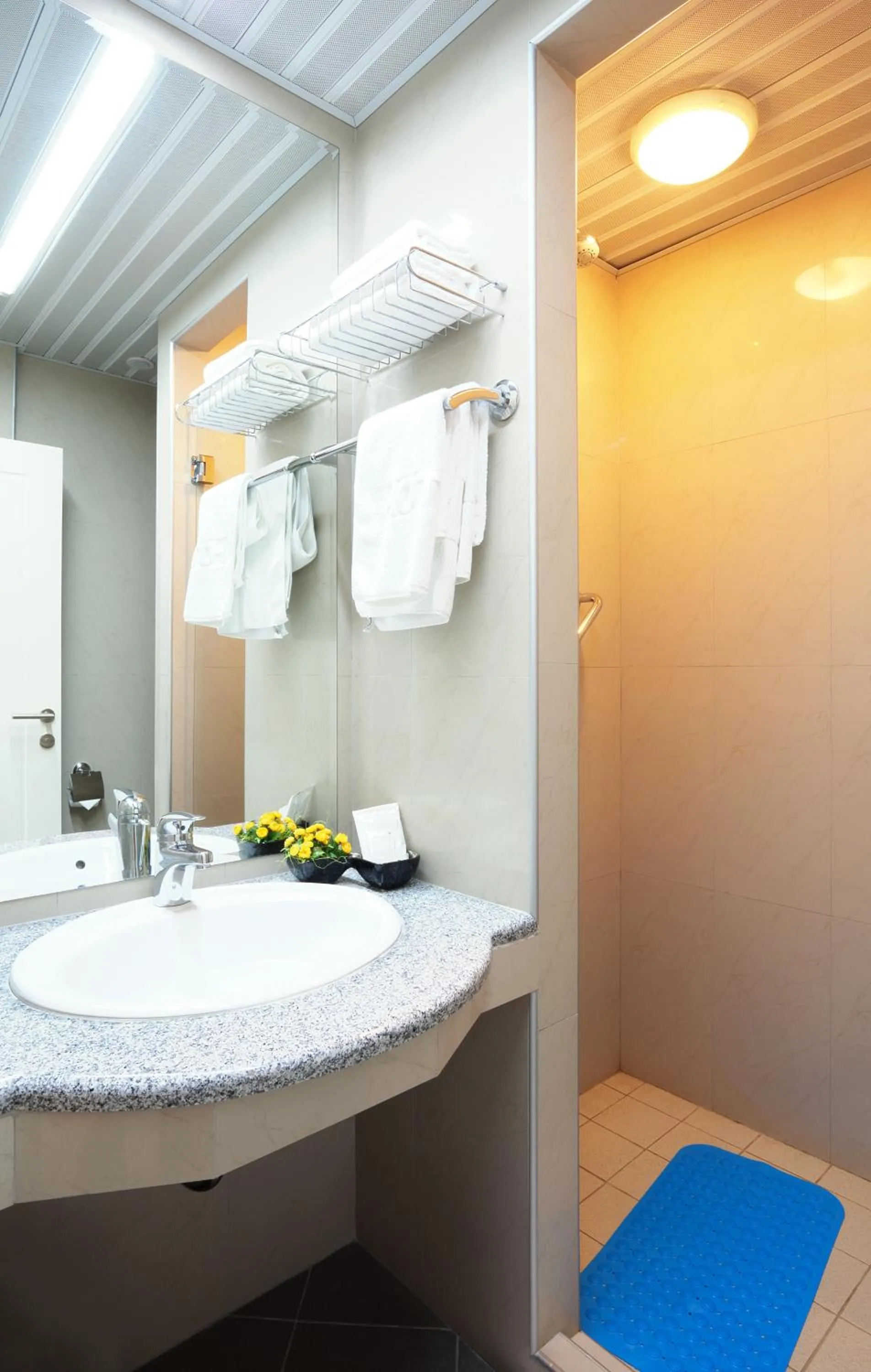 Bathroom in Garni Hotel Crystal