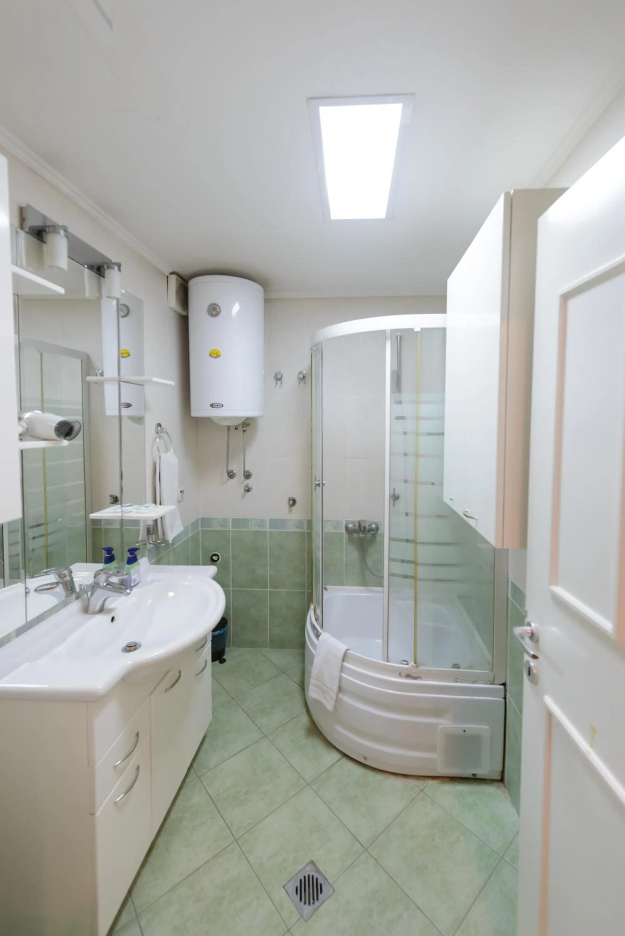 Bathroom in Garni Hotel Crystal