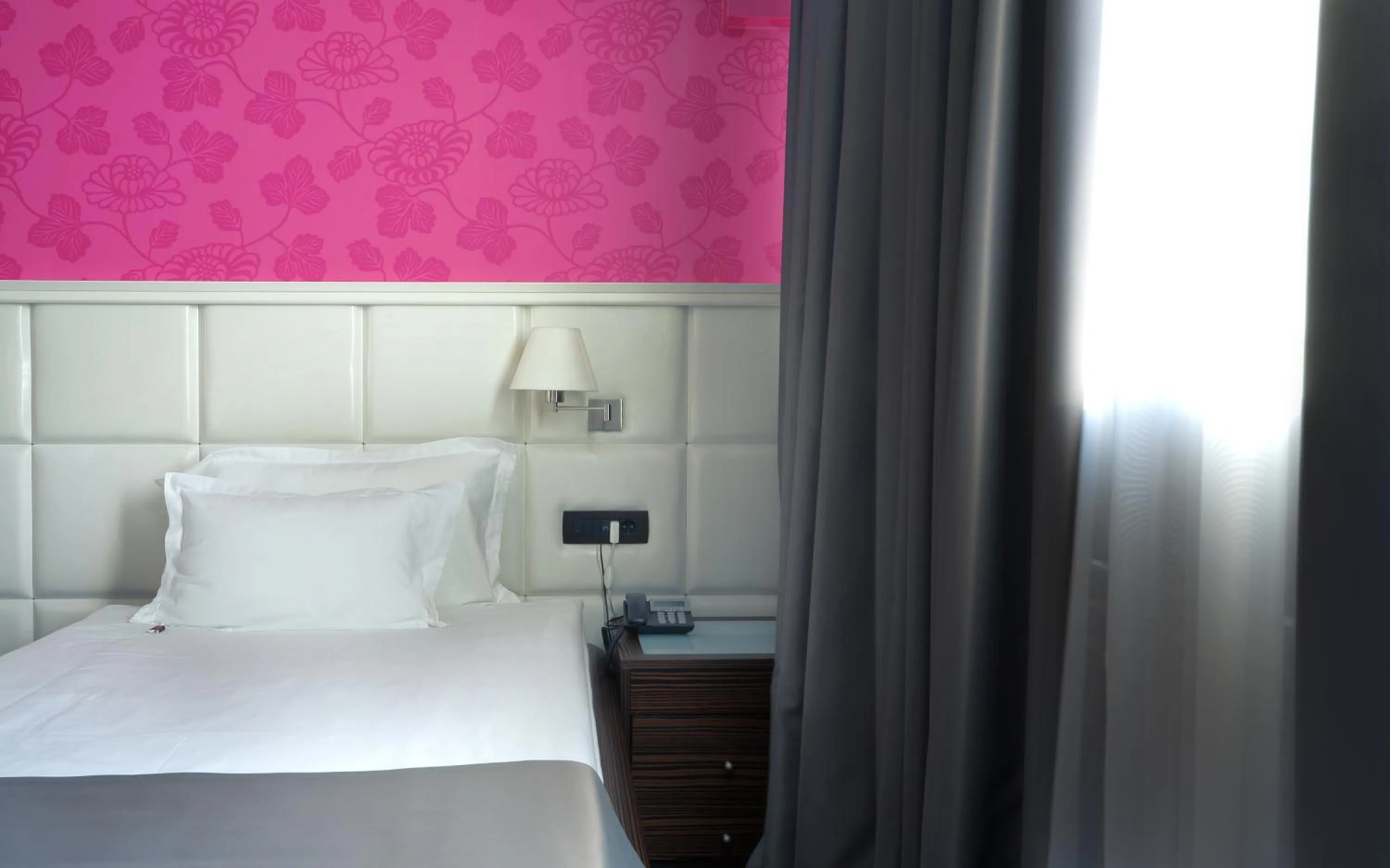 Decorative detail, Bed in Garni Hotel Crystal