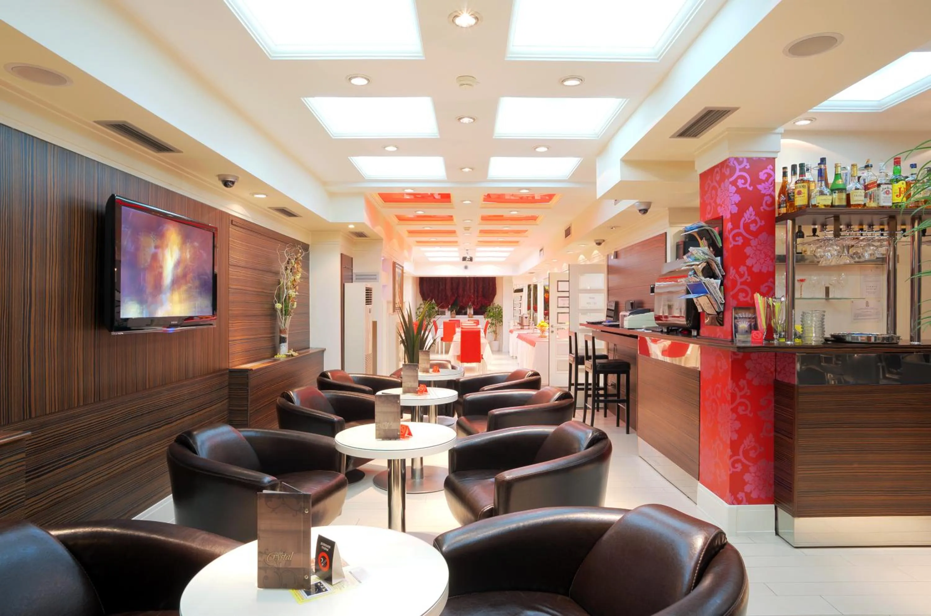 Lounge or bar in Garni Hotel Crystal