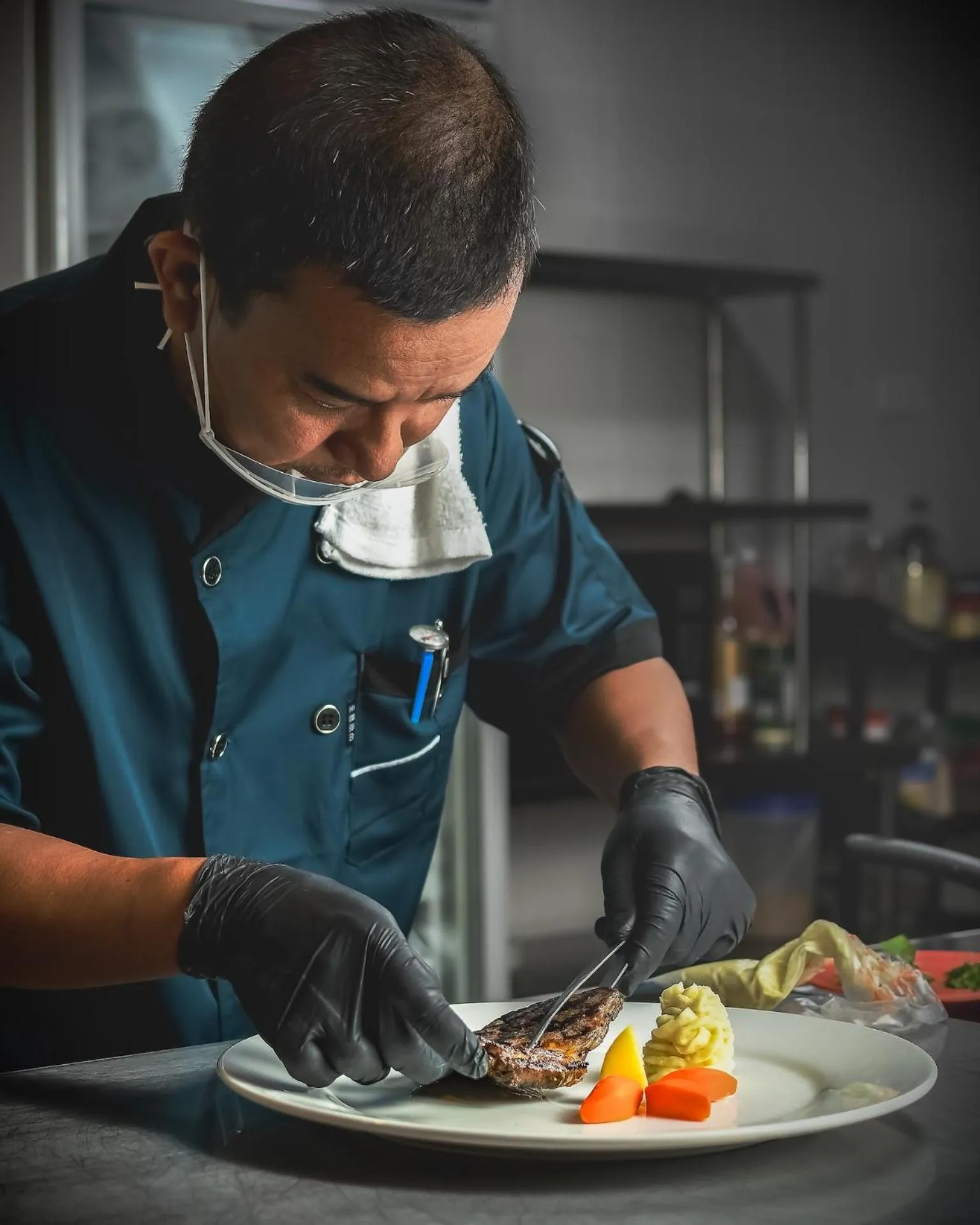 Restaurant/places to eat in Amor Laut