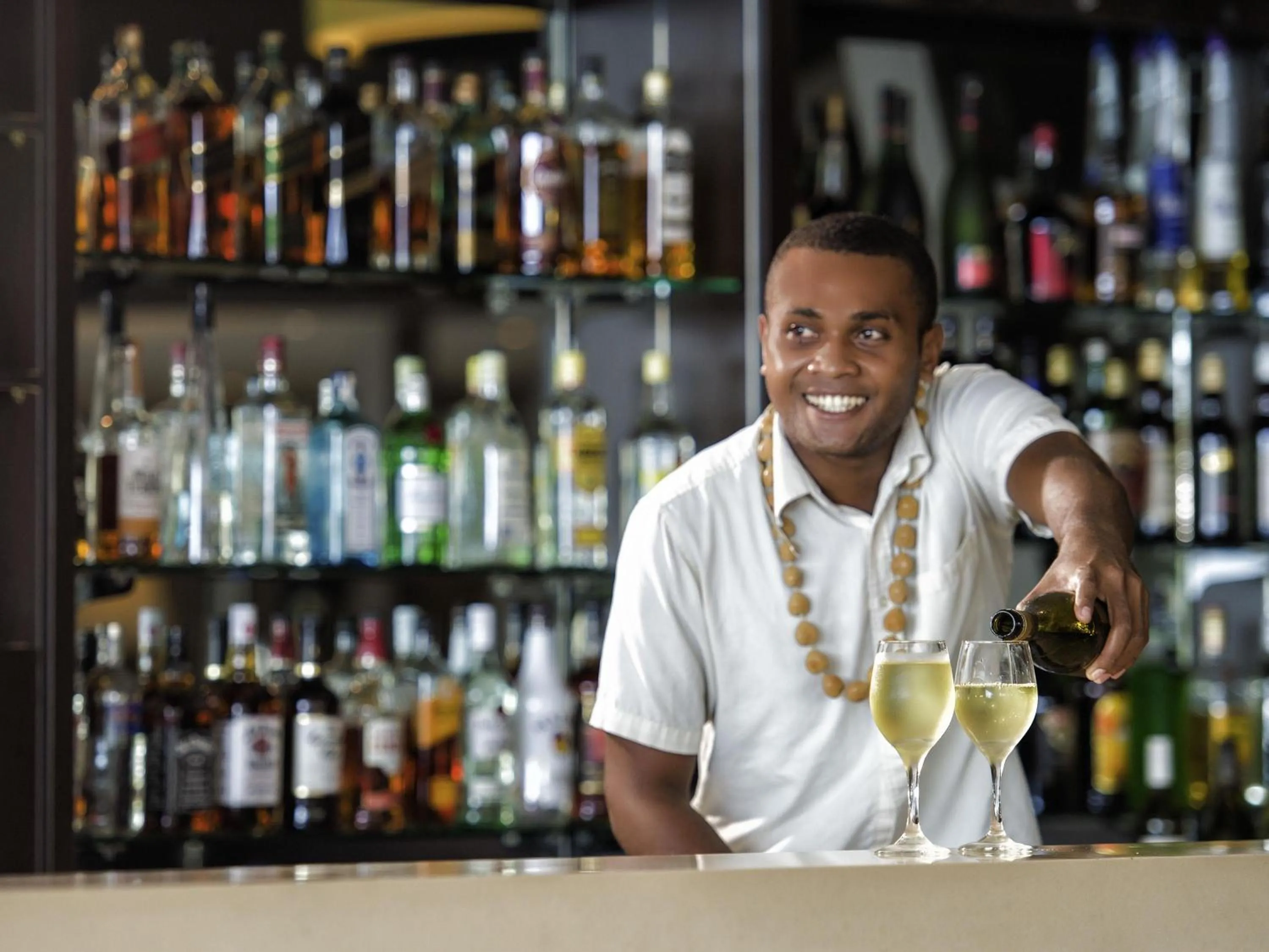 Lounge or bar in Novotel Suva Lami Bay