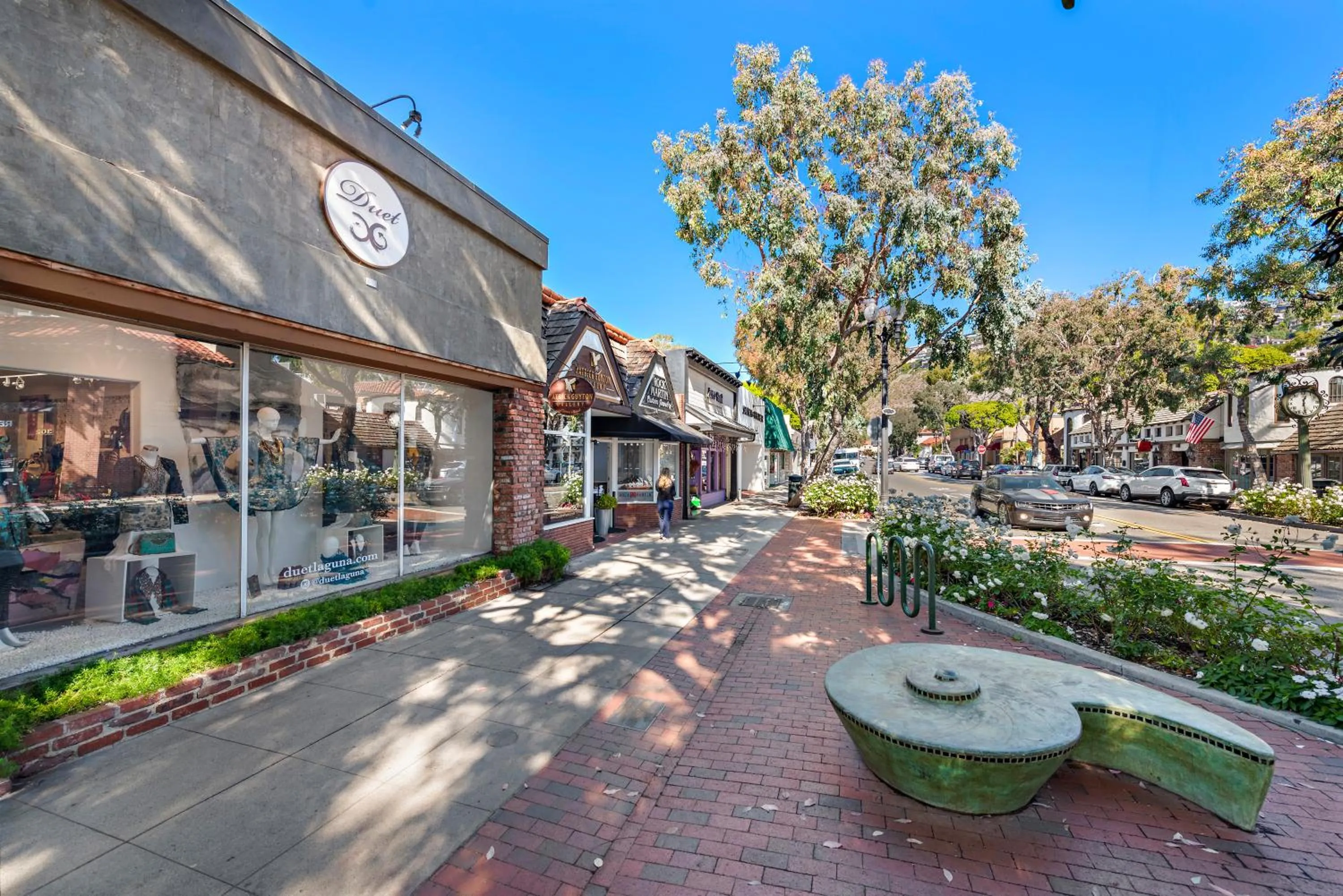 Shopping Area in 14 West Hotel Laguna Beach