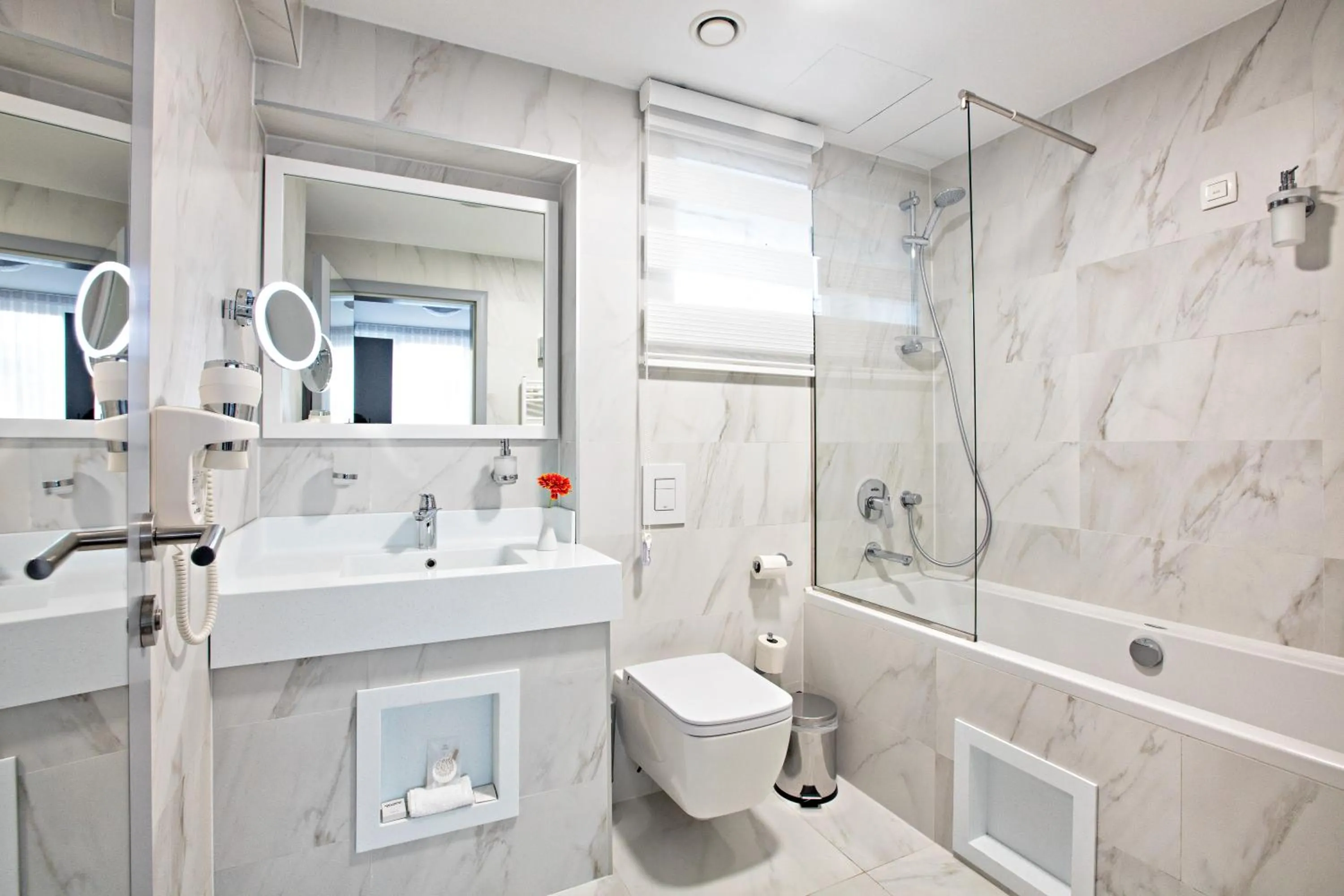 Presidential Suite in Hotel Central Sarajevo - Gym, Pool & Spa