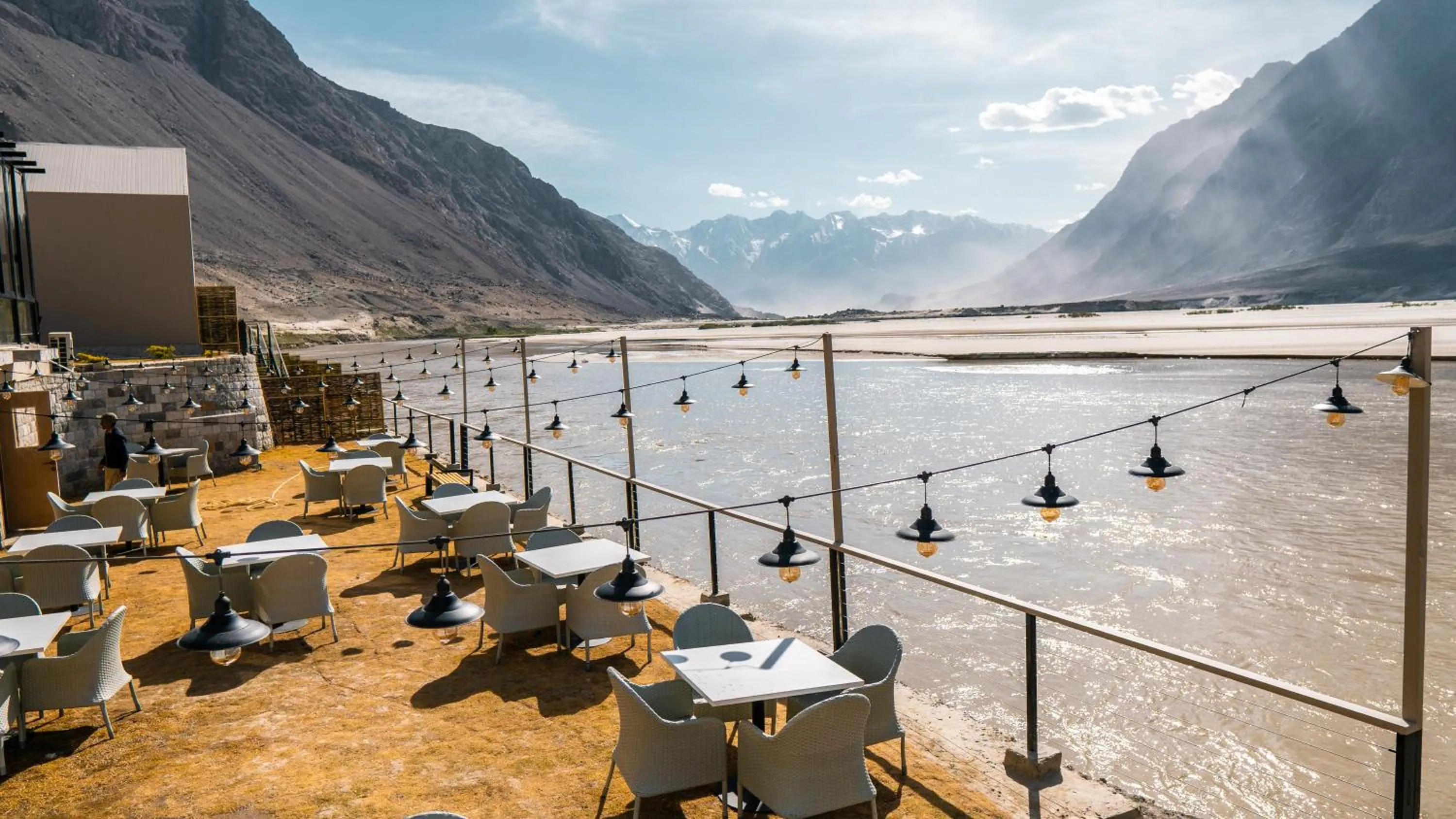 Restaurant/places to eat in Khoj Resorts Shigar