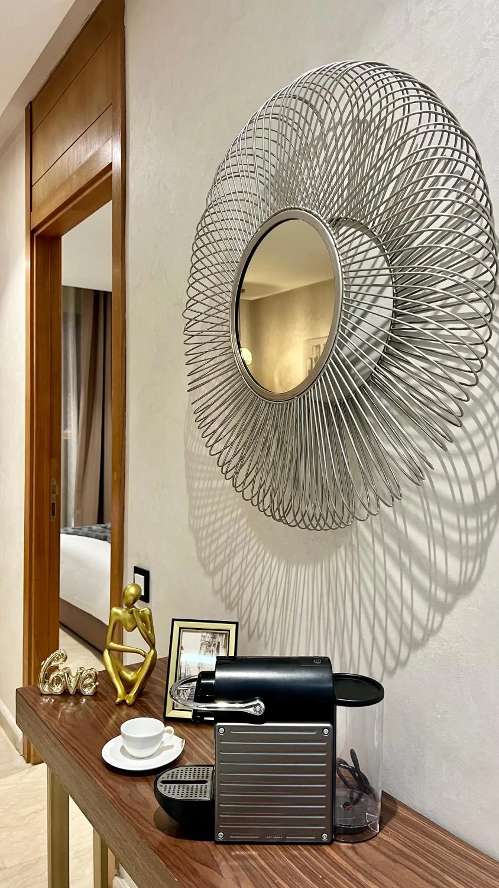 hair dresser in ZEN Suites Hotel Massira