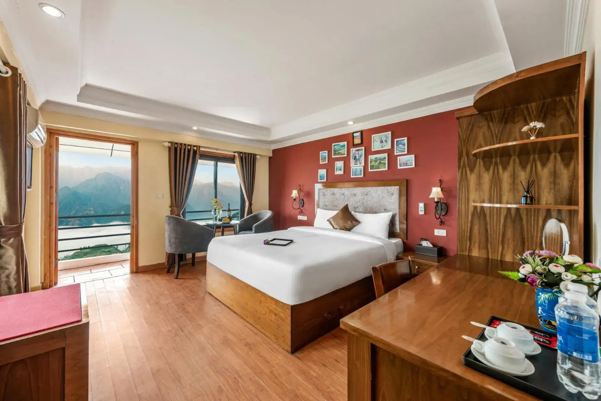 Double Room with Balcony in Tiger Sapa hotel Double Room with Balcony in Tiger Sapa hotel
