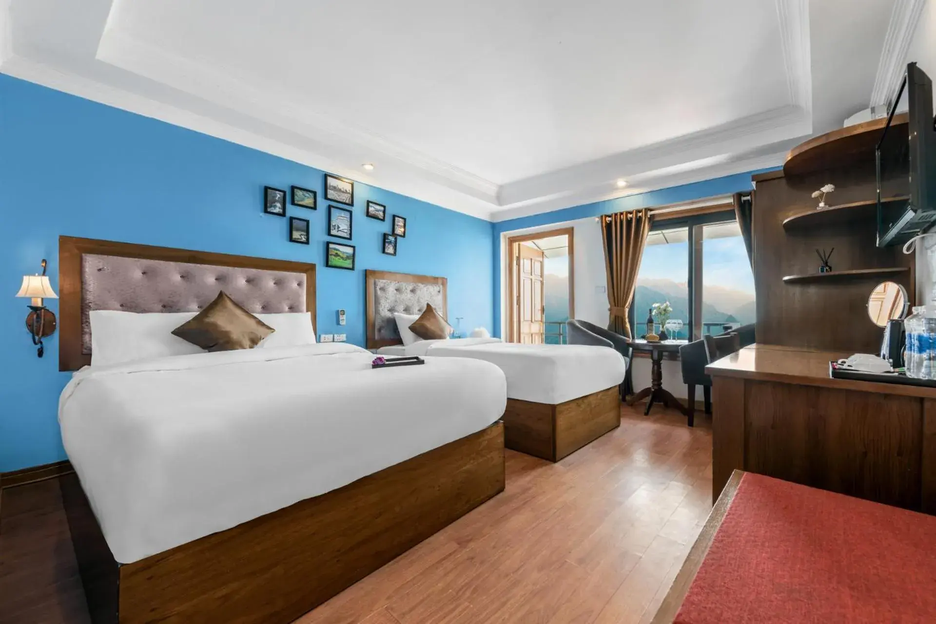 Triple Room with Balcony in Tiger Sapa hotel Triple Room with Balcony in Tiger Sapa hotel