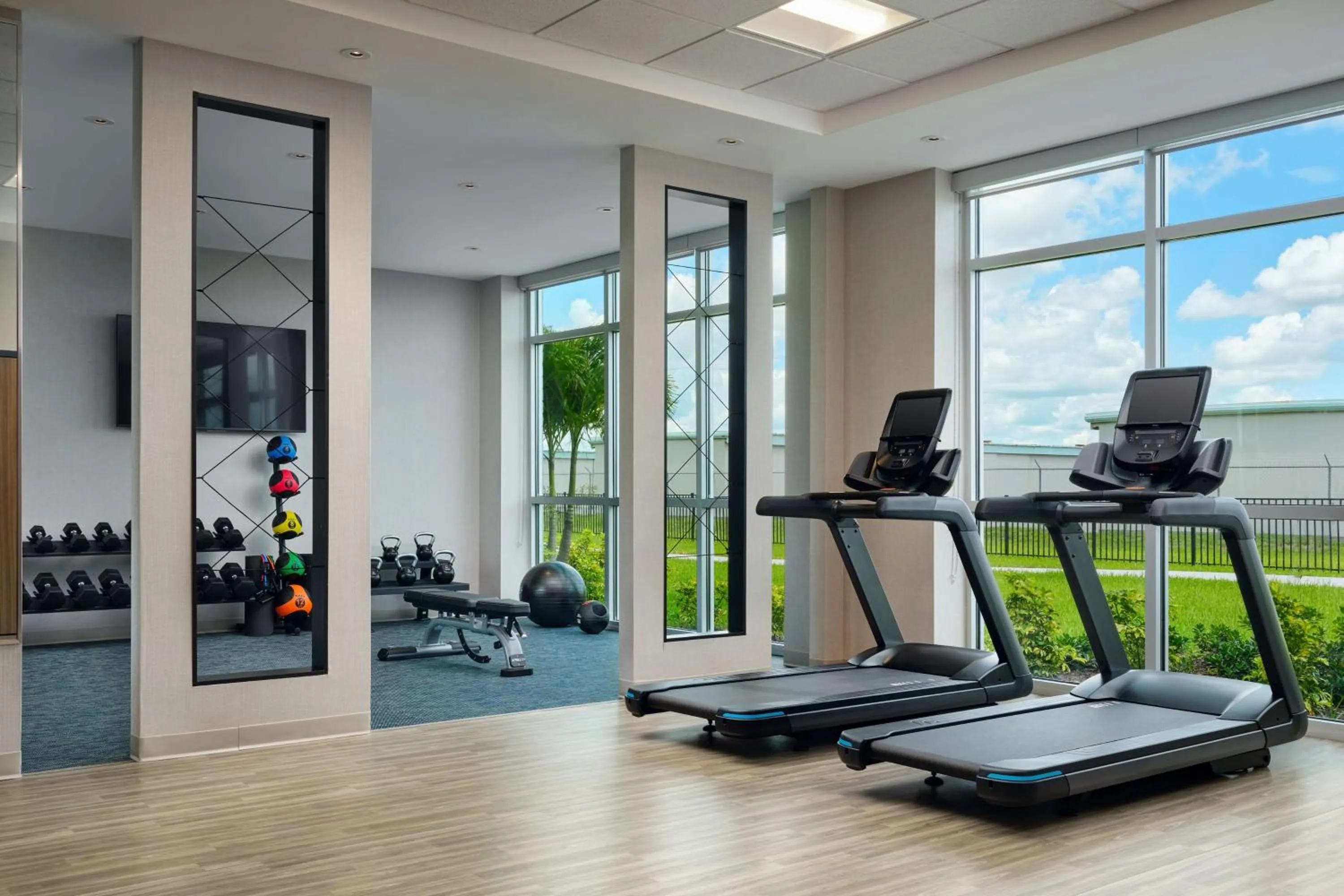 Fitness centre/facilities in Hyatt Place Melbourne Airport, Fl