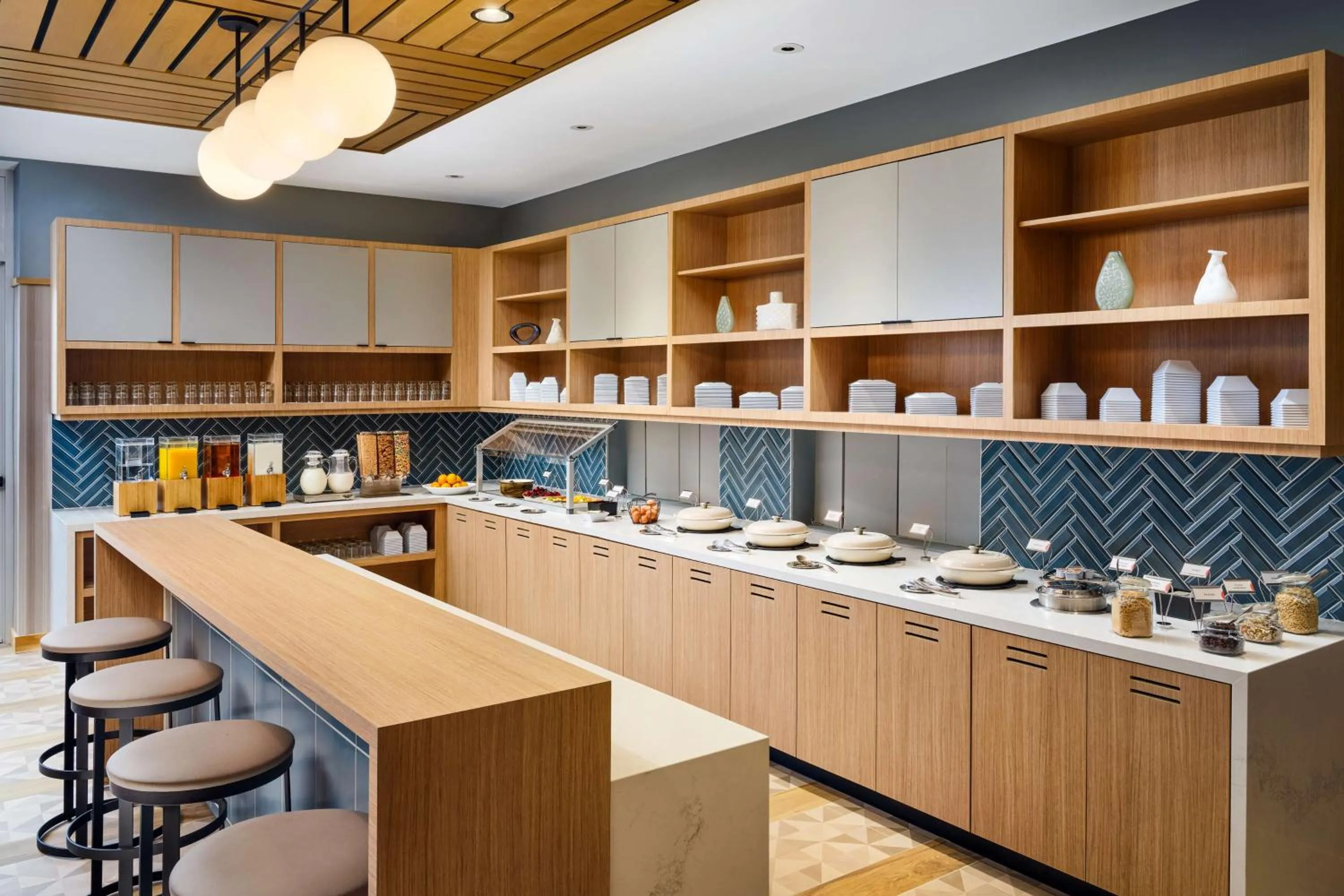 Breakfast in Hyatt Place Melbourne Airport, Fl