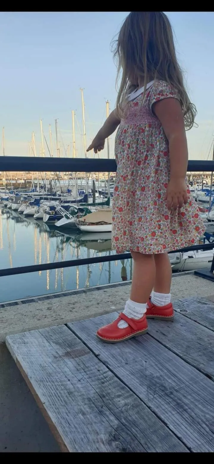 Property building in Beautiful Marina Apartment with private garden, flexible bedrooms with zip & link beds