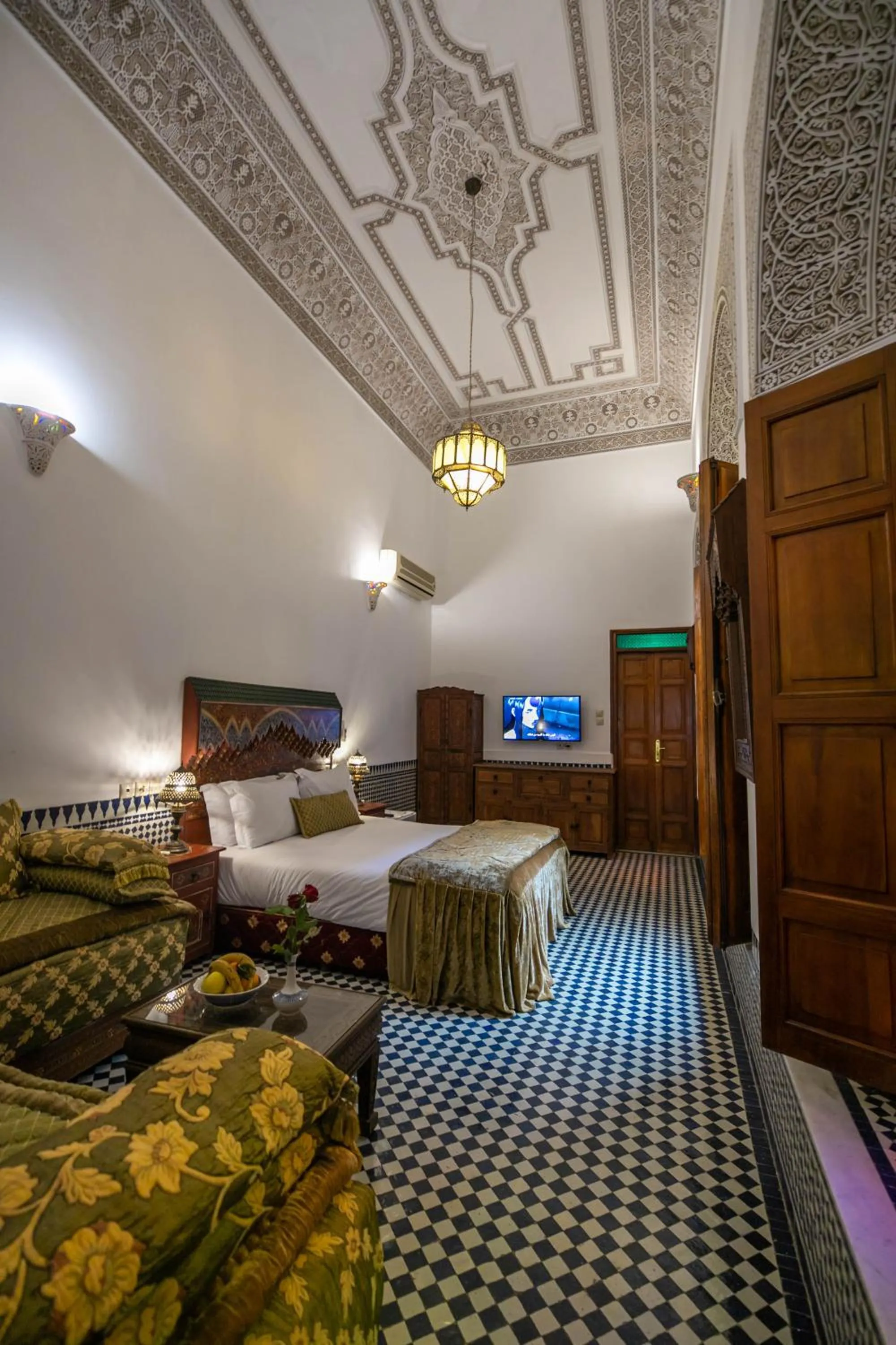 Bed in Riad La Perle De La Médina