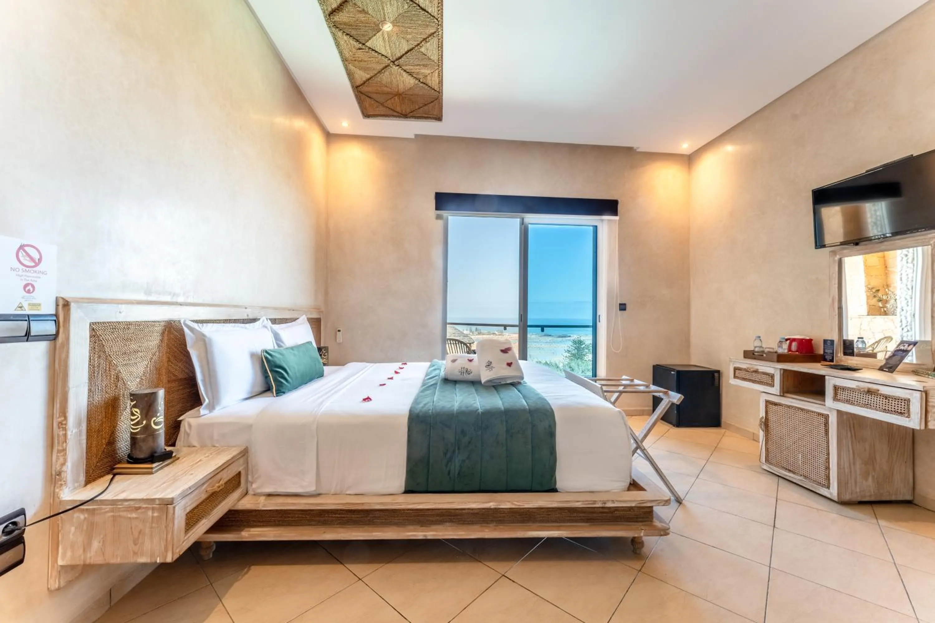 Bedroom, Bed in Chateau Eden El Rouh & Spa