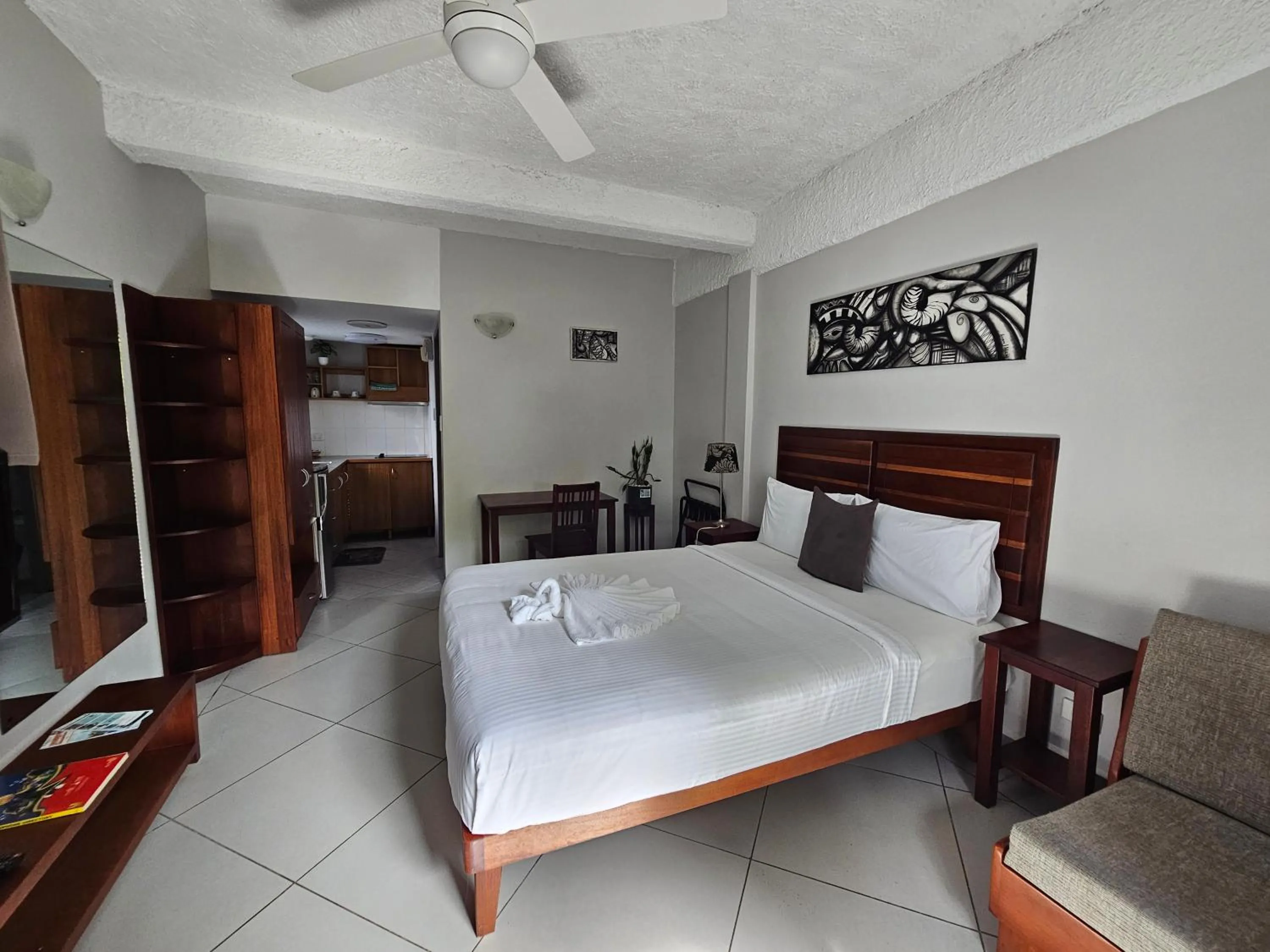 Bed in Sanalae Apartments