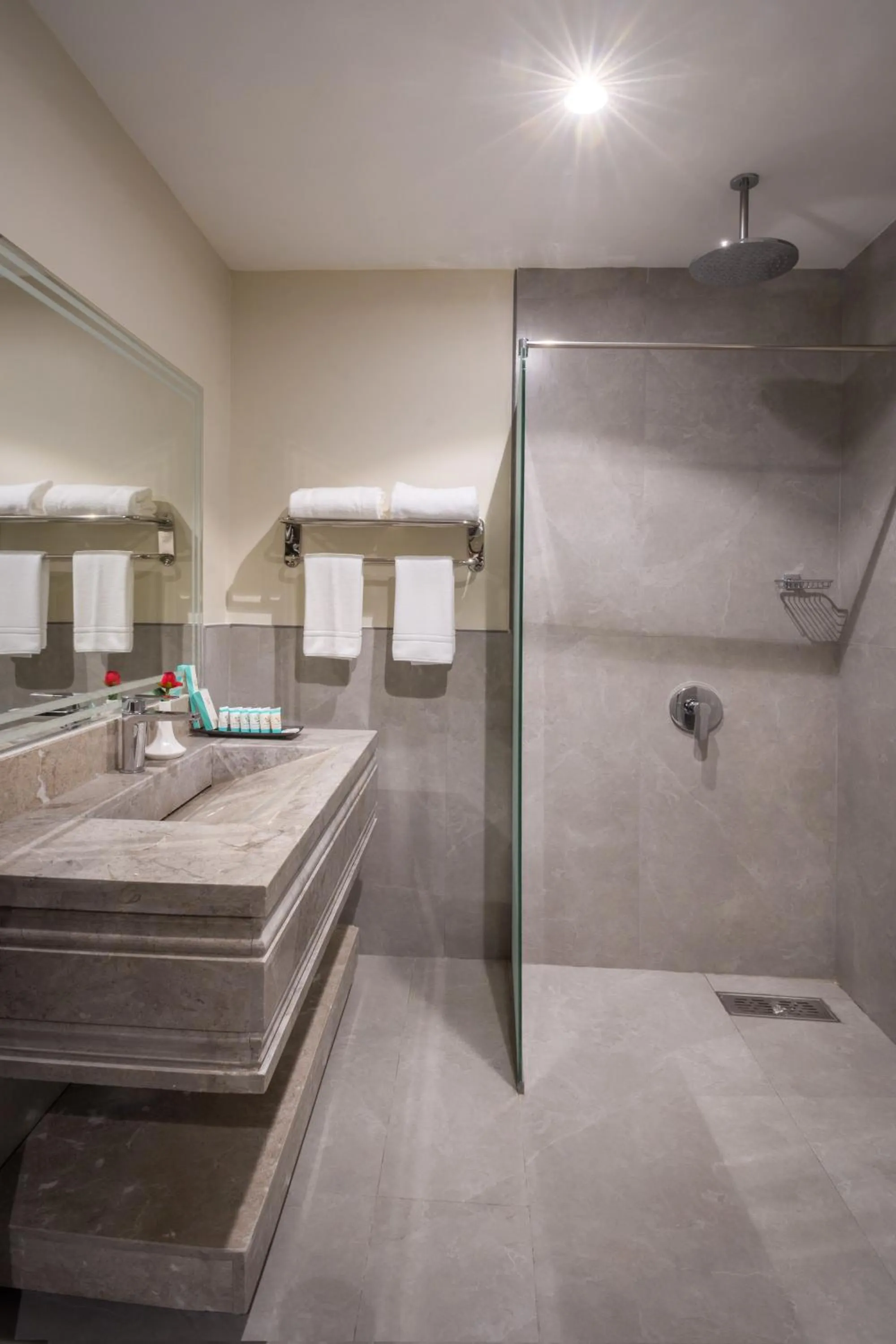 Bathroom in Enala Hotel - Al Khobar