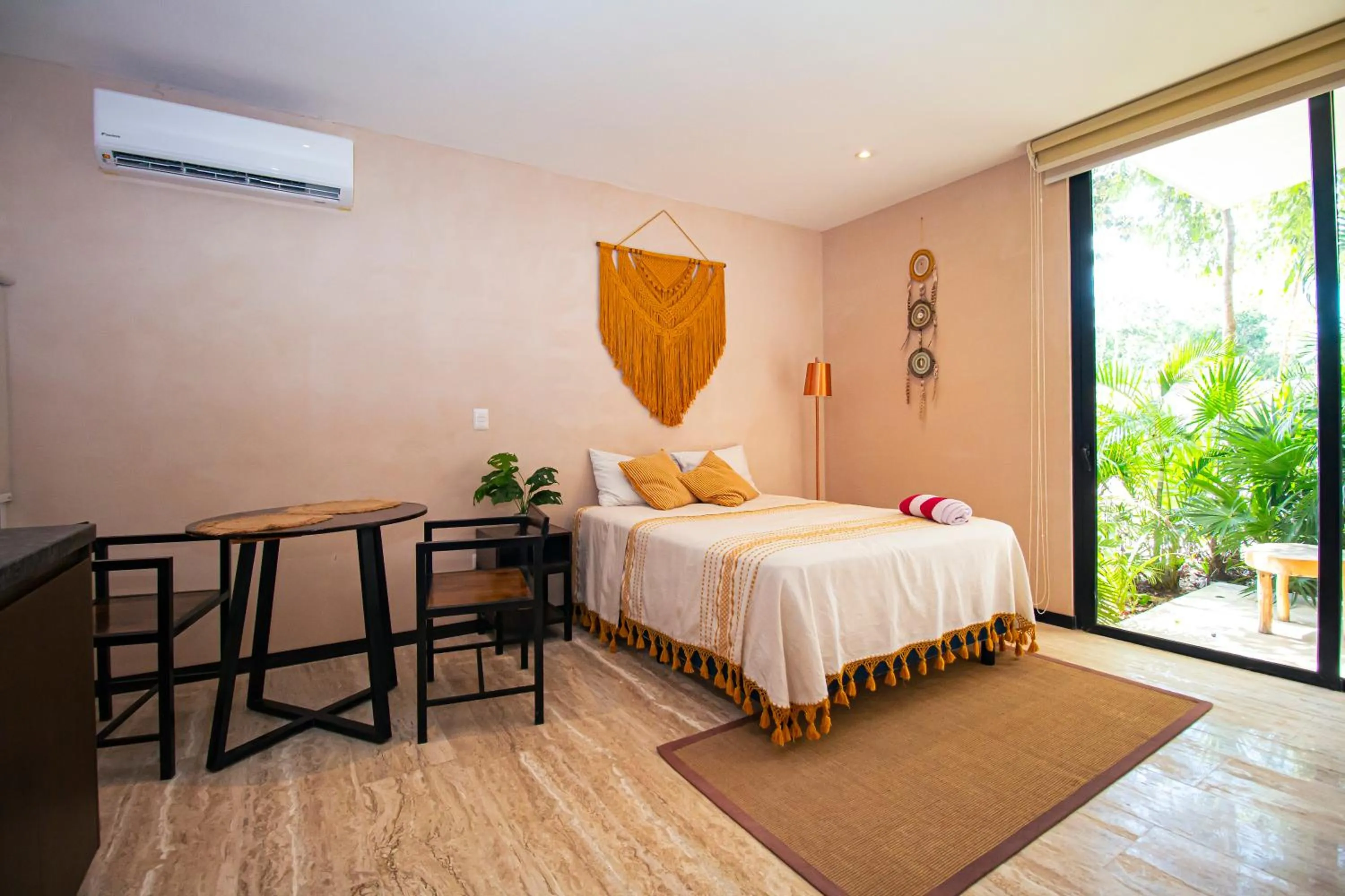 Bed in Ophelia Experience