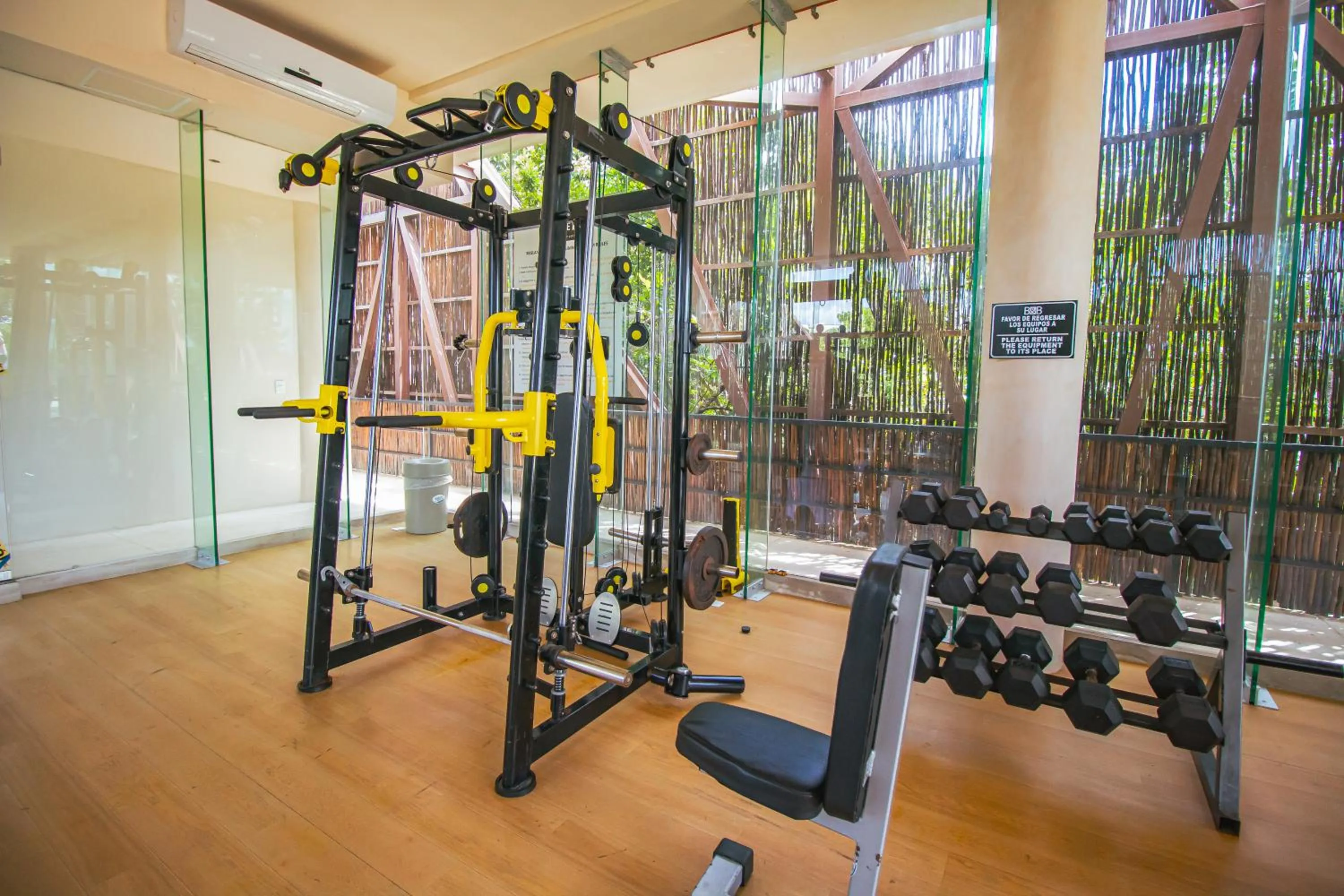 Fitness centre/facilities in Ophelia Experience