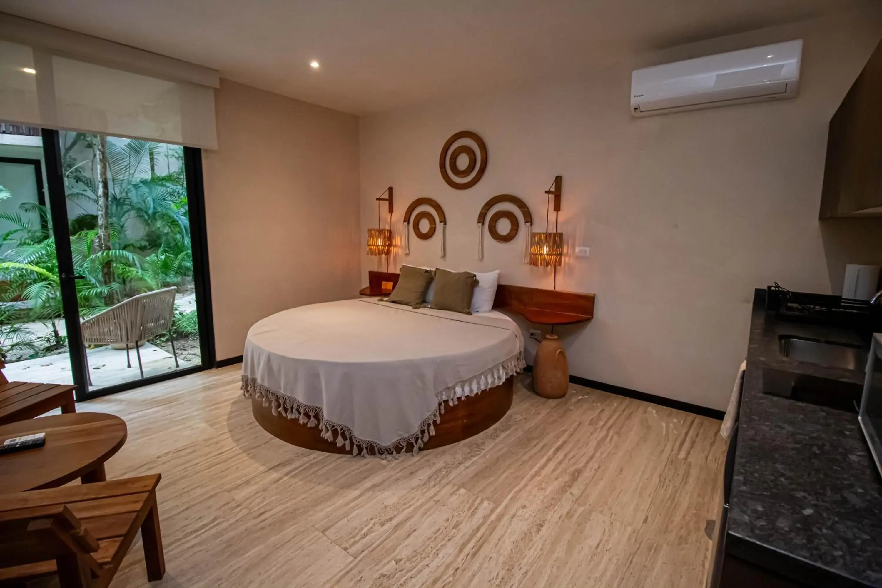 Deluxe King Studio in Ophelia Experience Deluxe King Studio in Ophelia Experience