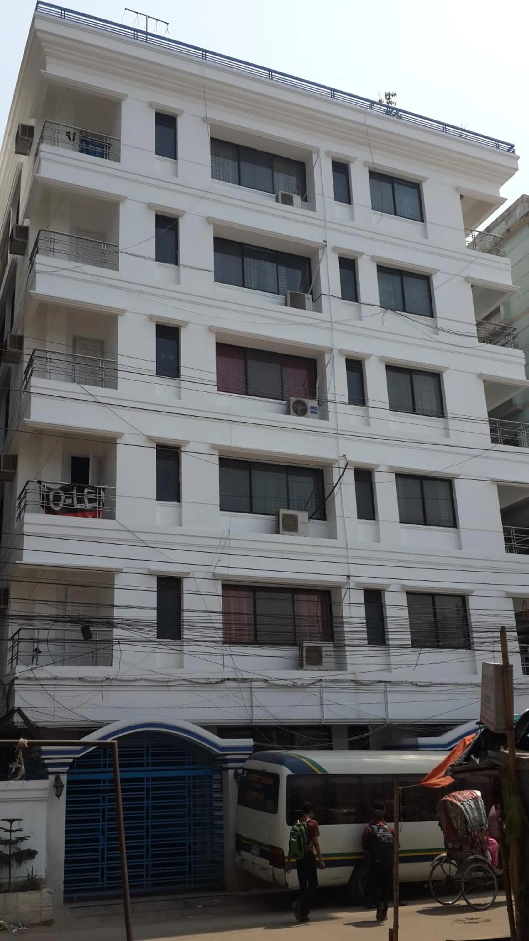 Property building in Hotel Skylink